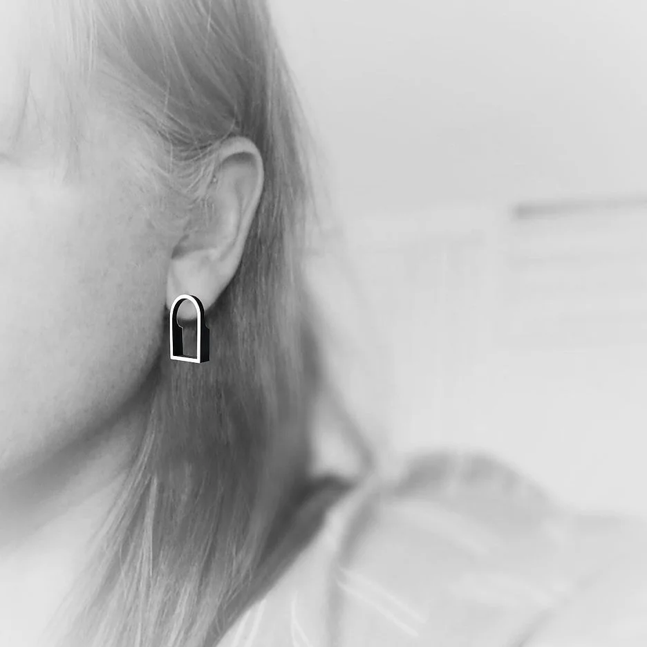 rachael-grigulis-outline-series-arch-earrings-3.jpg