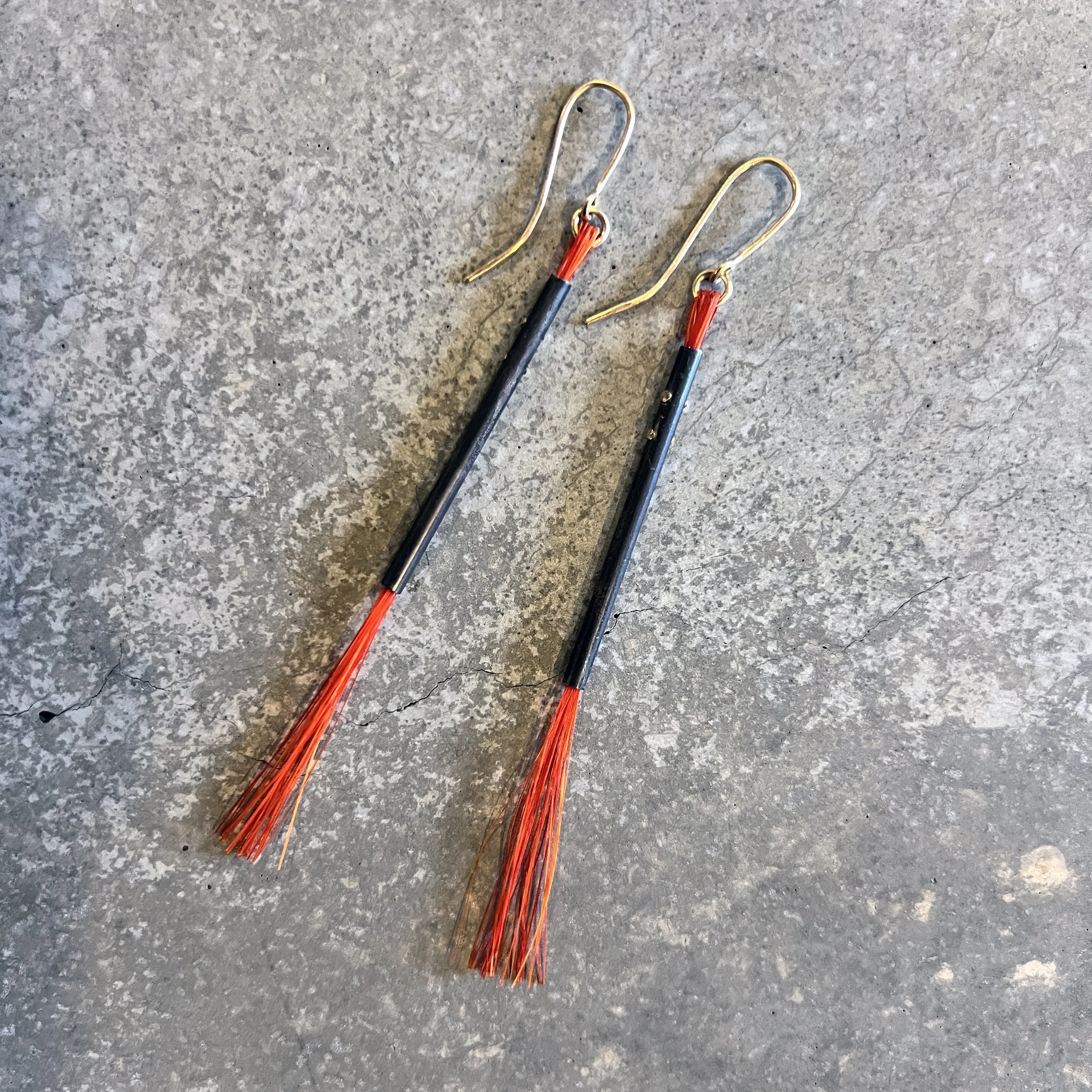 studio-blau-pinsel-earrings-orange-oxidised-2.JPG