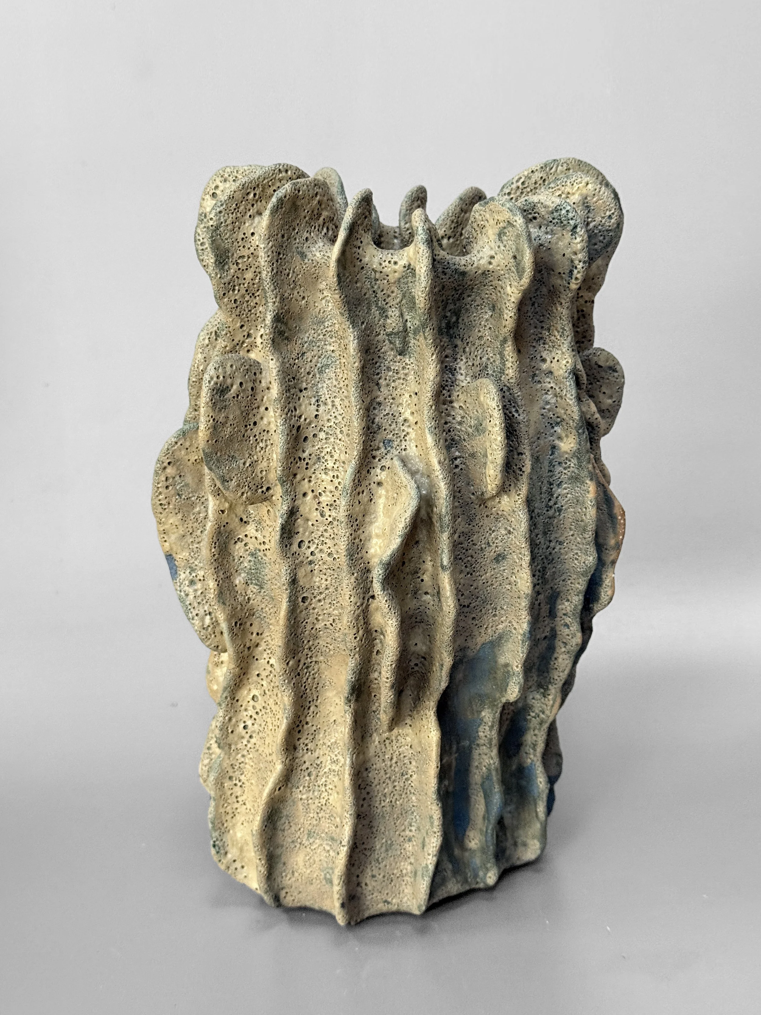 lotte-schwerdtfeger-coral-ridge-vase-vi-4.JPG