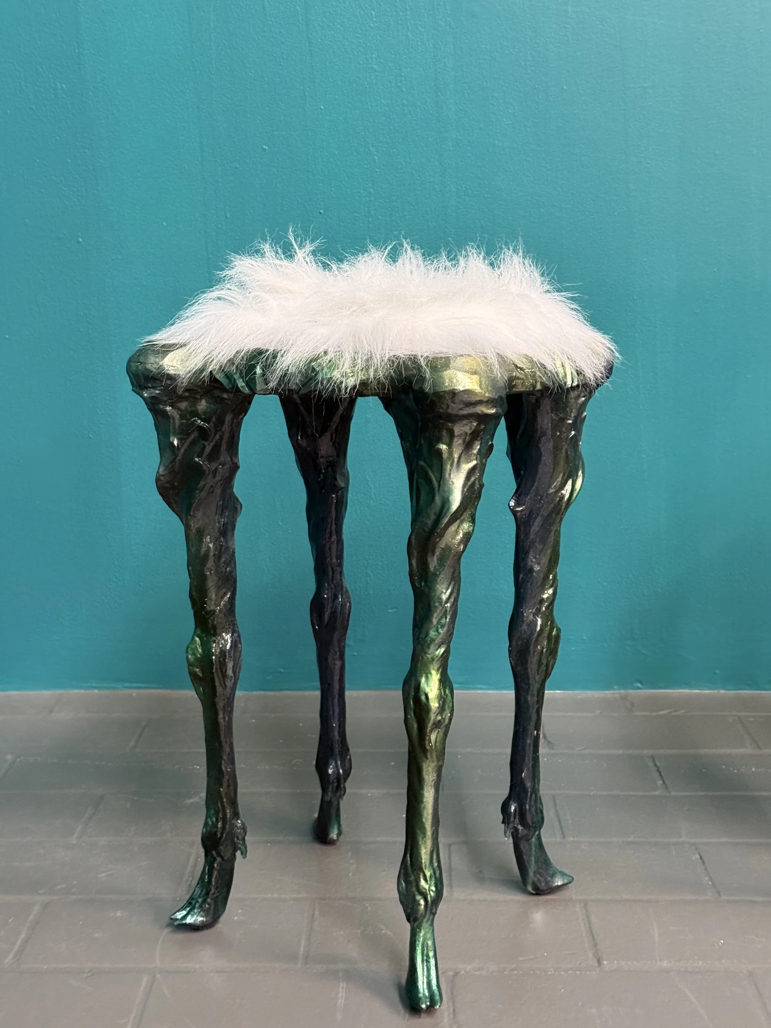 Deer stool (green)