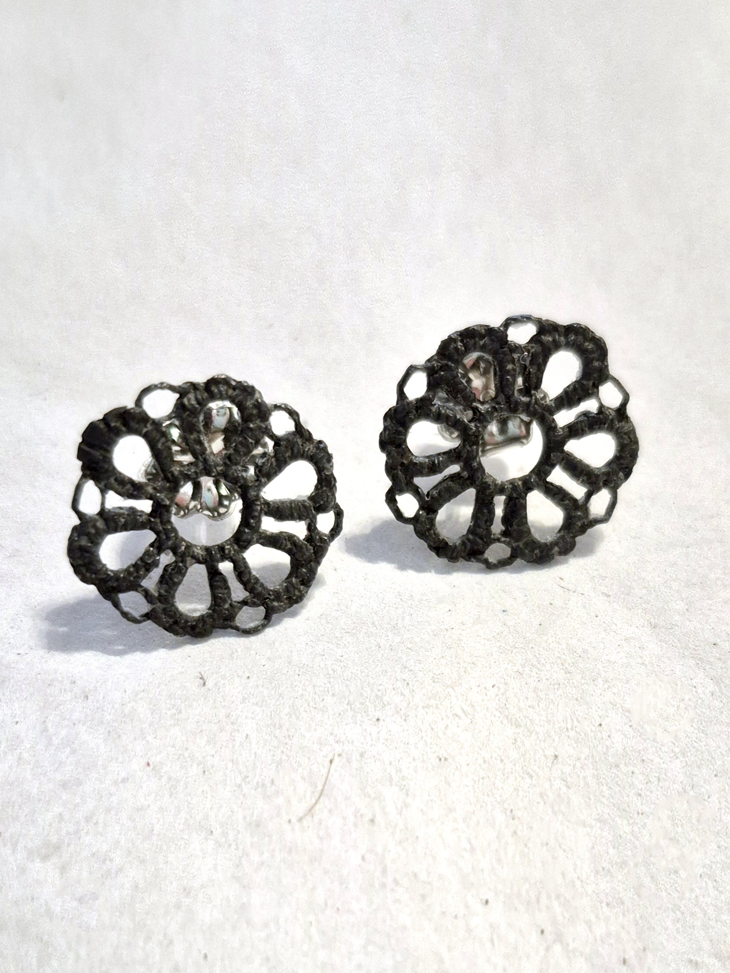 Six petal flower studs