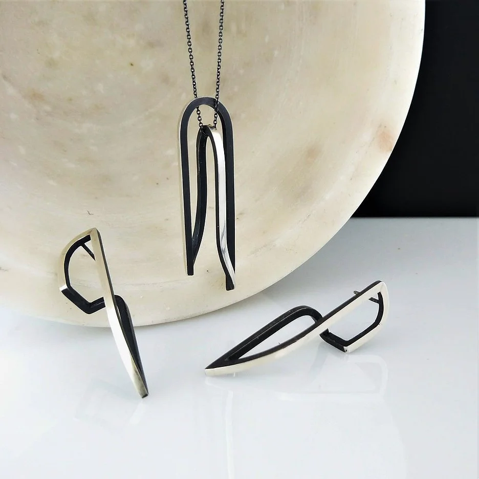 rachael-grigulis-continuum-series-arc-necklace-6.jpg