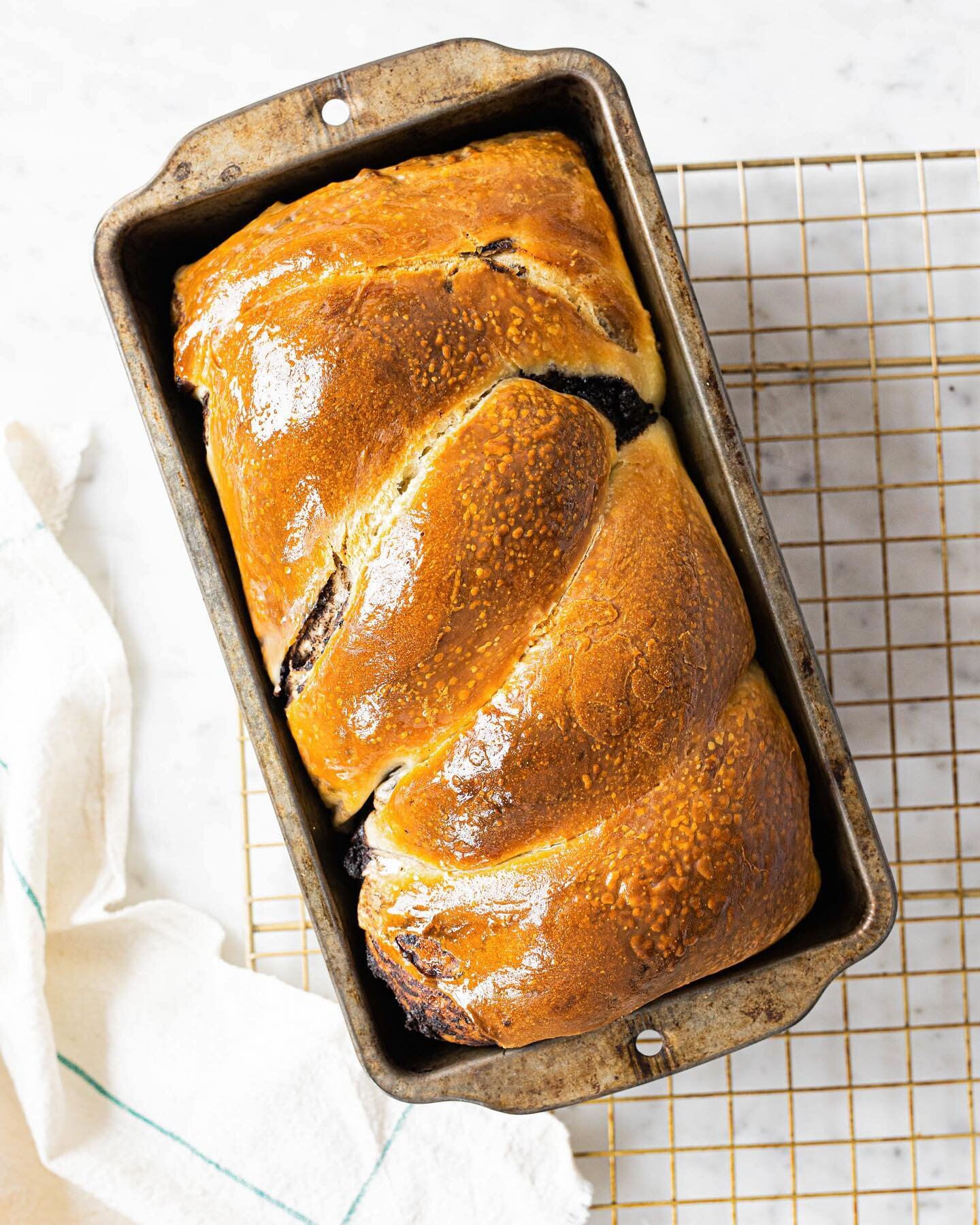 our babka skirts the line between bread and cake, snack and dessert💛 dip in beaten eggs and milk for? well babka french toast of course! 

📸📸 @arieltarr 
.
.
.
#babka #bread #cake #chocolate #dessert #baking #baker #bake #bakedgoods #montreal #mon