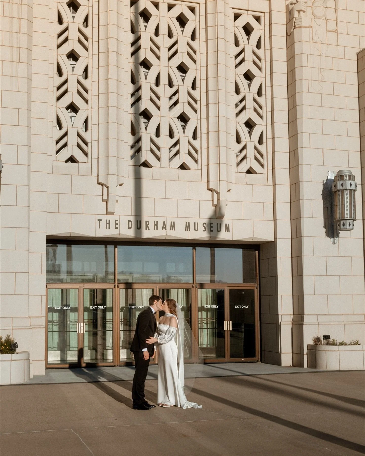 Fall wedding at the historic @thedurhammuseum ✨

Photographer// @dawn_macphoto 
2nd photographer// @2nd_shooter_dan 
Dress// @moderndress 
Hair// @oliverandtate @hairbykenzies 
Makeup// @makeupxmadisonne 
Venue// @thedurhammuseum 
Florals and Caterin