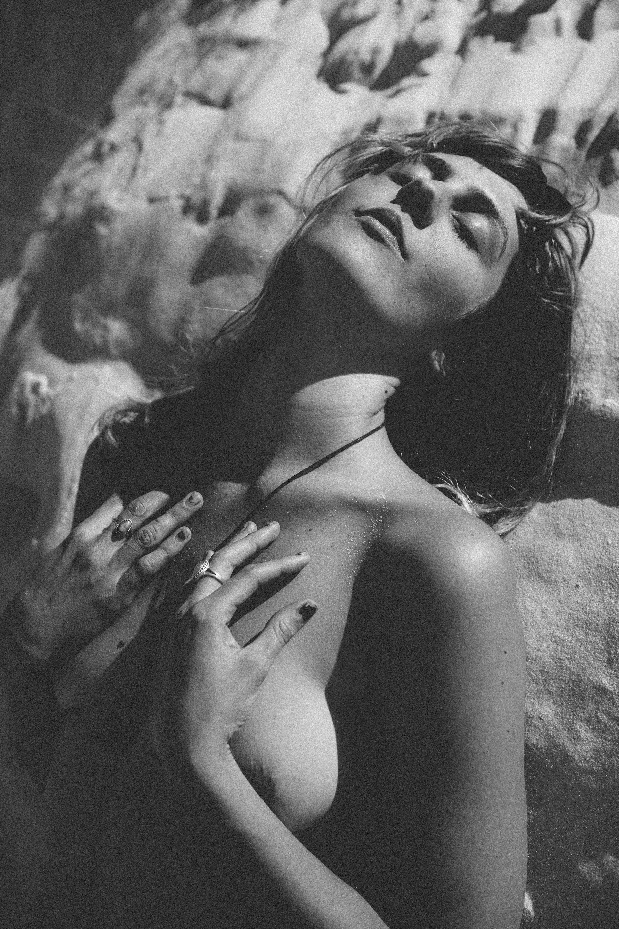 aleira_moon-5622.jpg