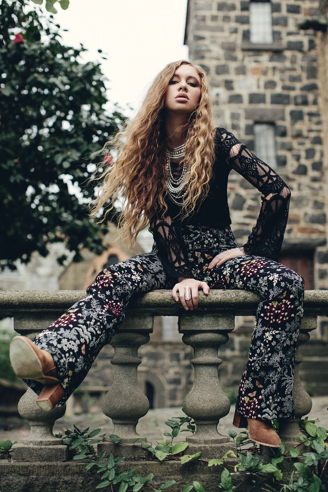 aleira_moon-2-5real.jpg