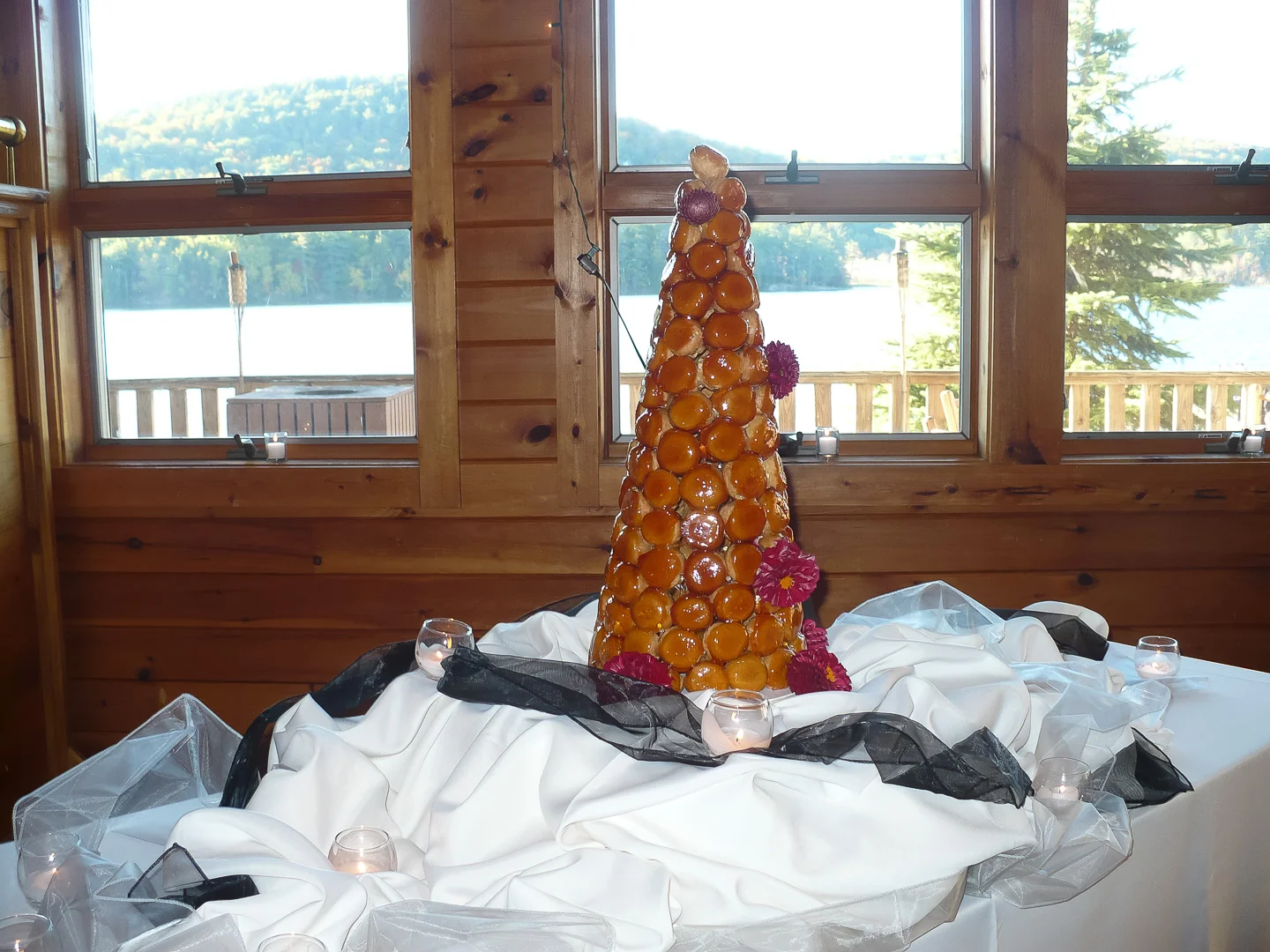 Cake Table (8).jpg