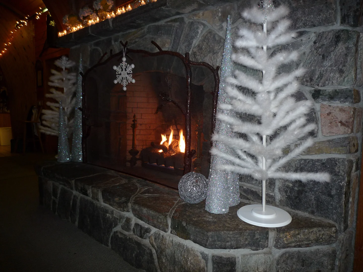 Mantle(2).jpg