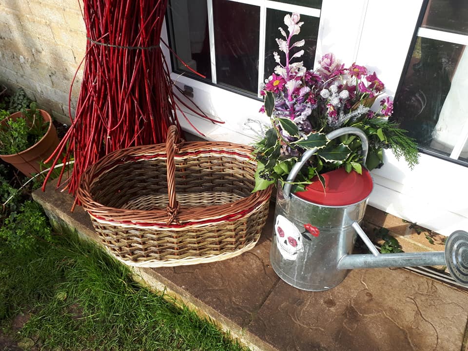 Oval Shopper £40