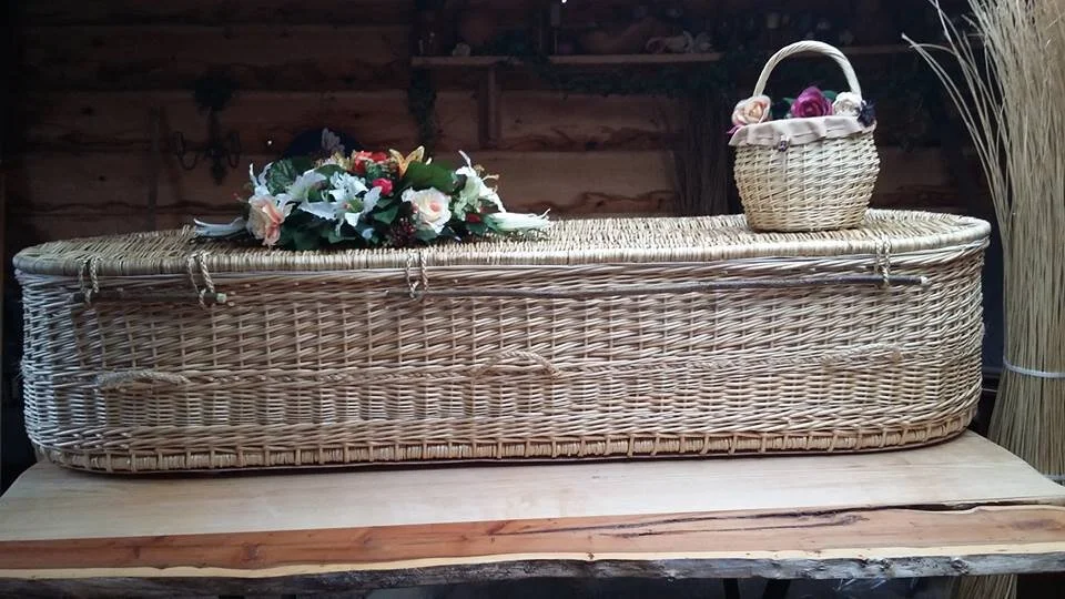 White Willow Round Double Ended coffin