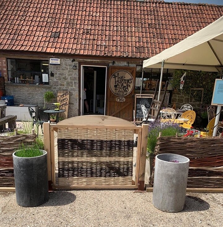 large willow gate £195