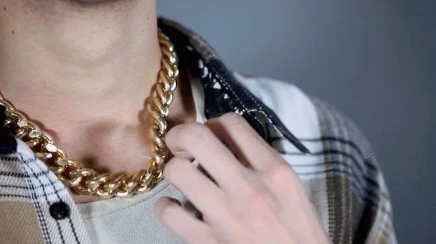 The Embodied Object, 2013. Chain in detail, film still.