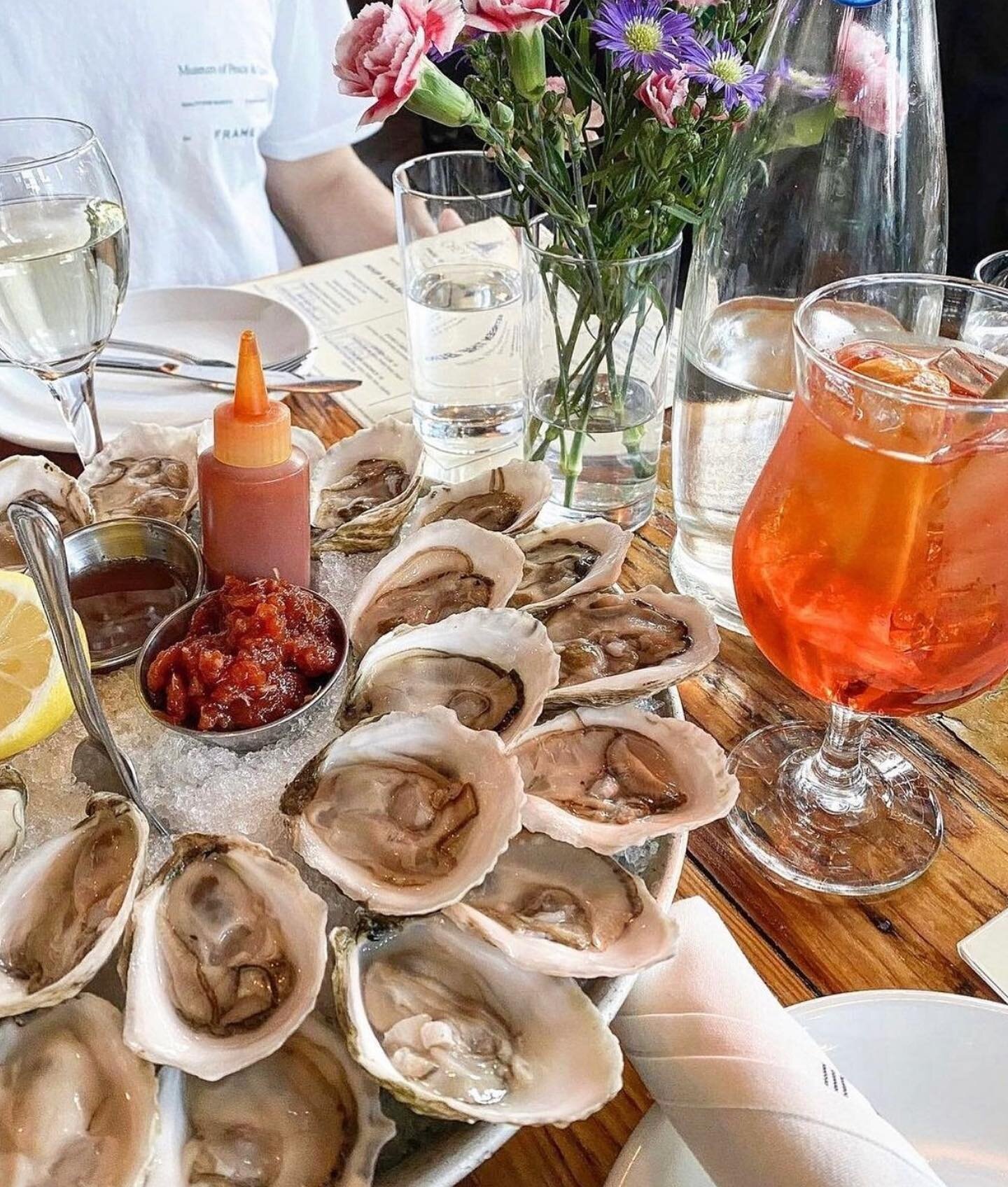 Let&rsquo;s be honest - this is how every happy hour should look! $1 oysters, $6 draft beers, $10 cocktails. Weekdays 4-6pm