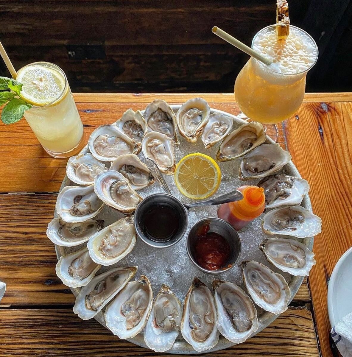 Come for the oysters, stay for the tequila 😎