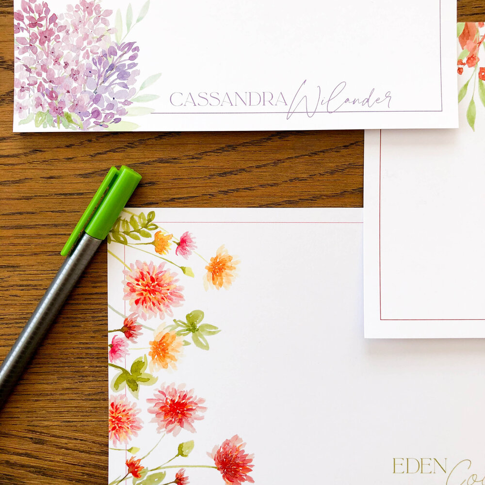 Personalized Floral Stationary with Envelopes, FLAT NOTE CARDS, Greenery  Personalized Stationery Set for Women, Personalized Note Cards with  Flowers