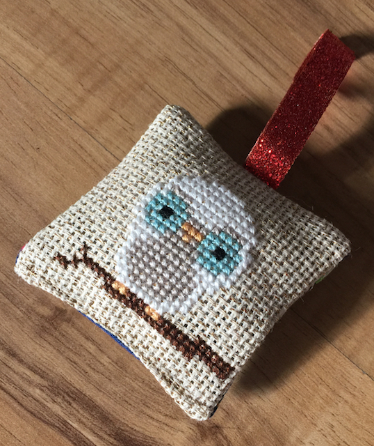 How to make cross stitch Christmas ornaments — Carrie Actually by Carrie  Merrell