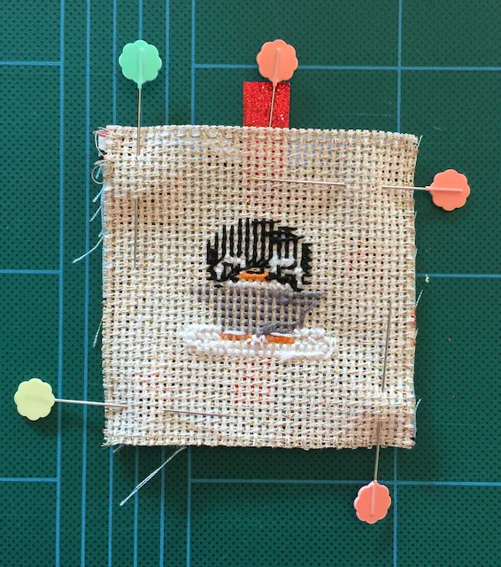 How to make cross stitch Christmas ornaments