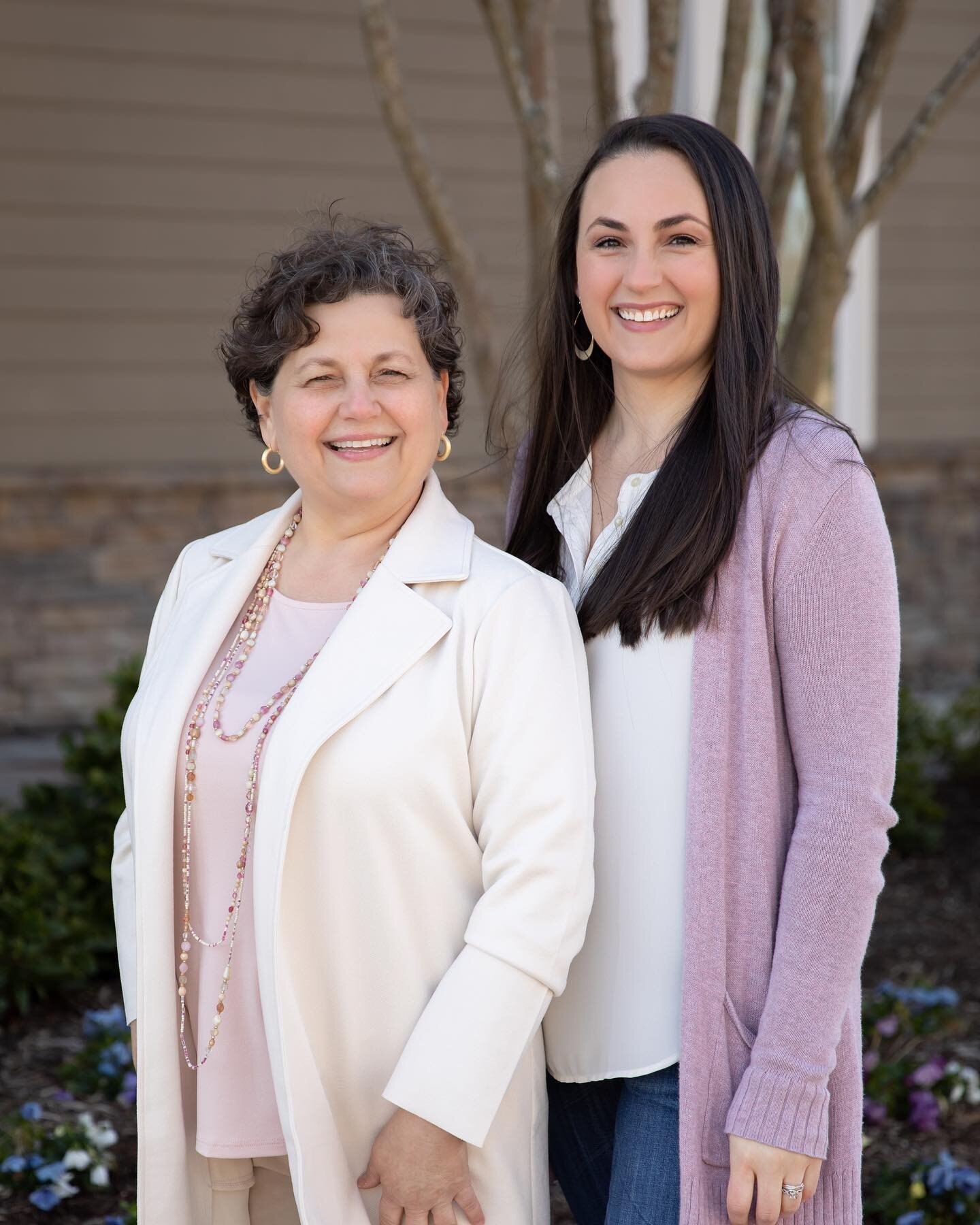 Happy Mother&rsquo;s Day from this mother daughter duo to you and yours 🌸🌼

📸 Wendy @newbranchfarms 
#motherdaughter #motherdaughterduo #mothersday #familybusiness #womanowned #womanoperated