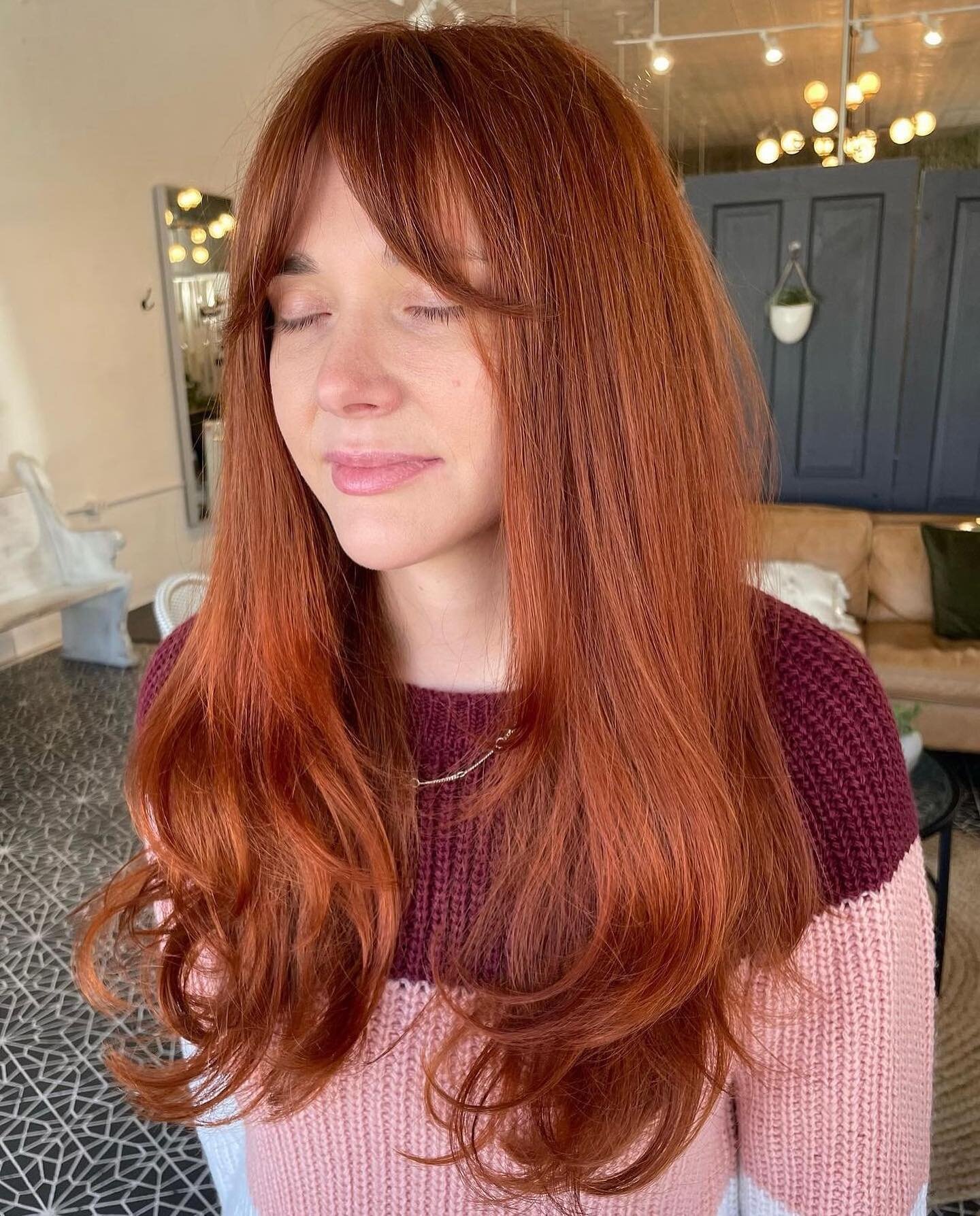 Nothing like a natural red 💋
by @styledbygracielou 

&bull;
.
.
#dandyhair #dandelionsalon #nashville #eastnashville #eastnashvillehair #nashville #nashvillehair #nashvillestylist #eastnash #goldwell #goldwellcolor #redkenshadeseq #redken #k18 #k18h