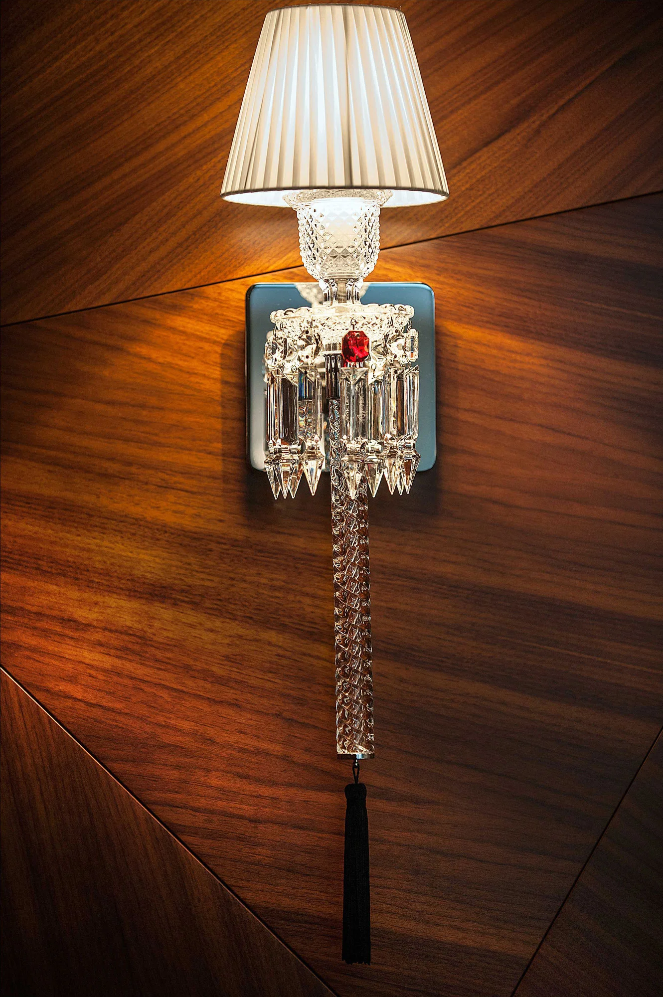 I_R_LE_GRAND_RESTAURANT_Paris_France_Appliquebaccarat-Khanh-Renaud.jpg