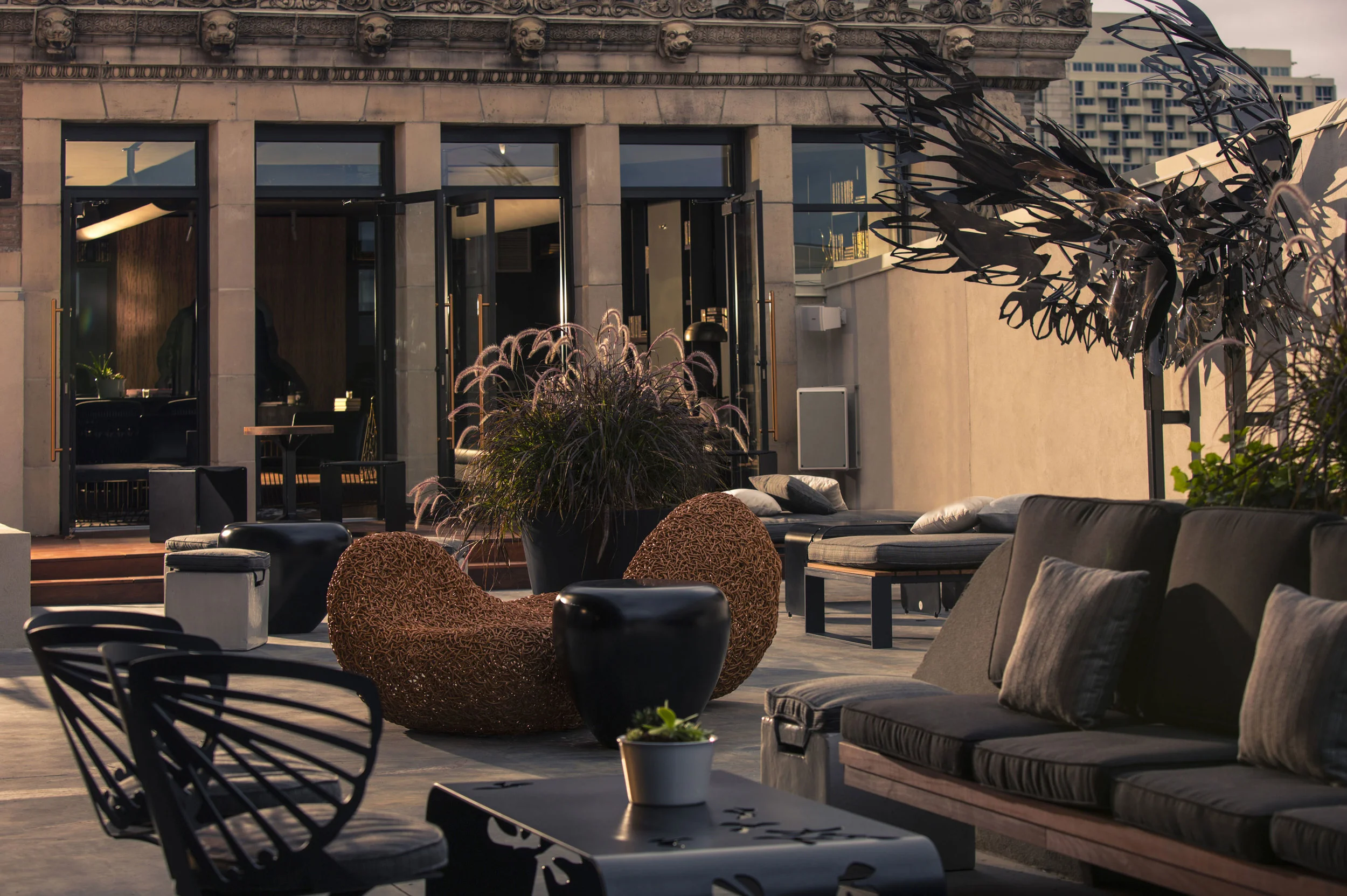 I_LB_HOTEL_MONACO_ROOFTOP_LOUNGE_Philadelphia_PA_04.jpg