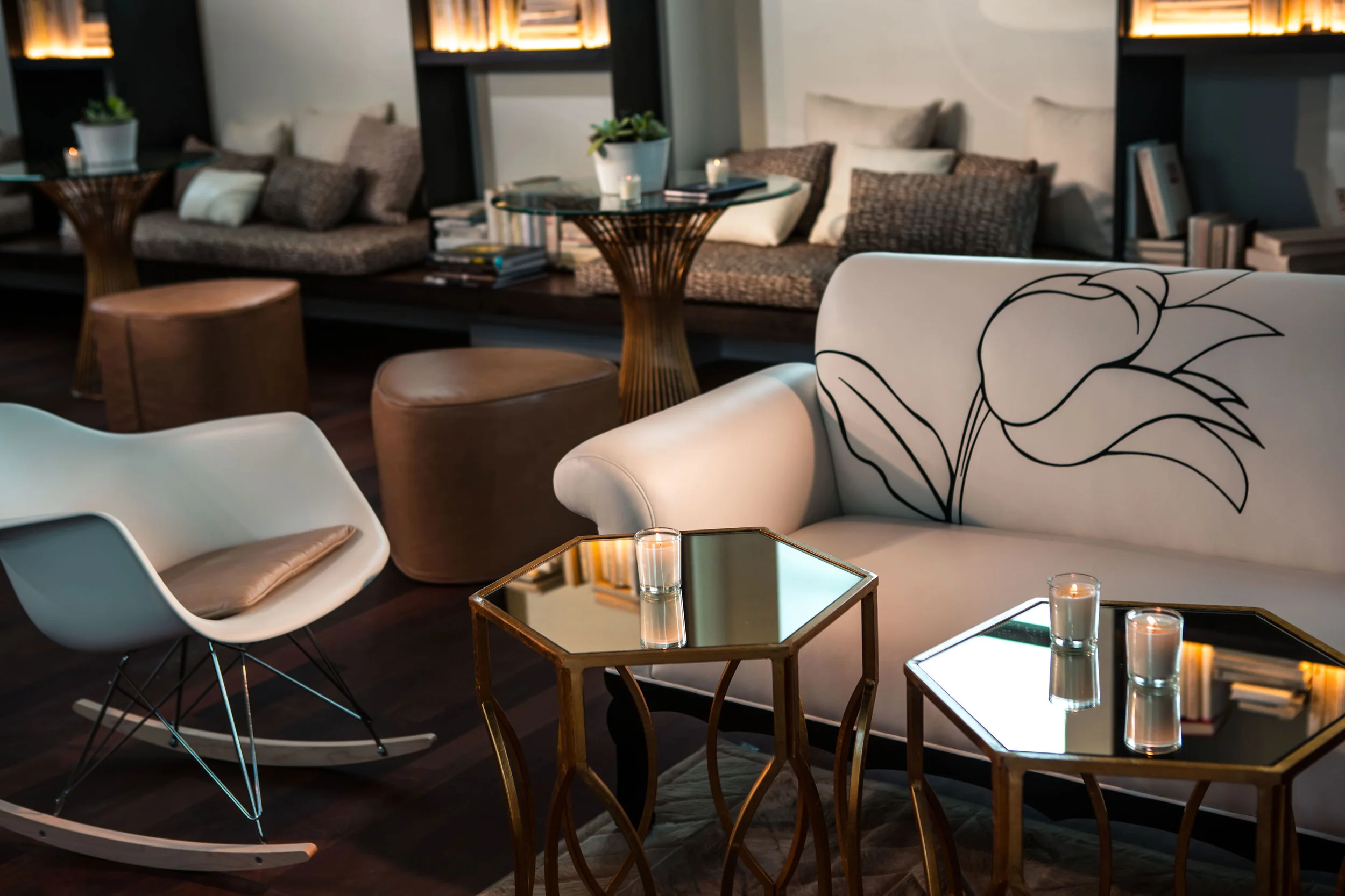 I_LB_HOTEL MONACO_ROOFTOP_LOUNGE_Philadelphia_PA_03.jpg