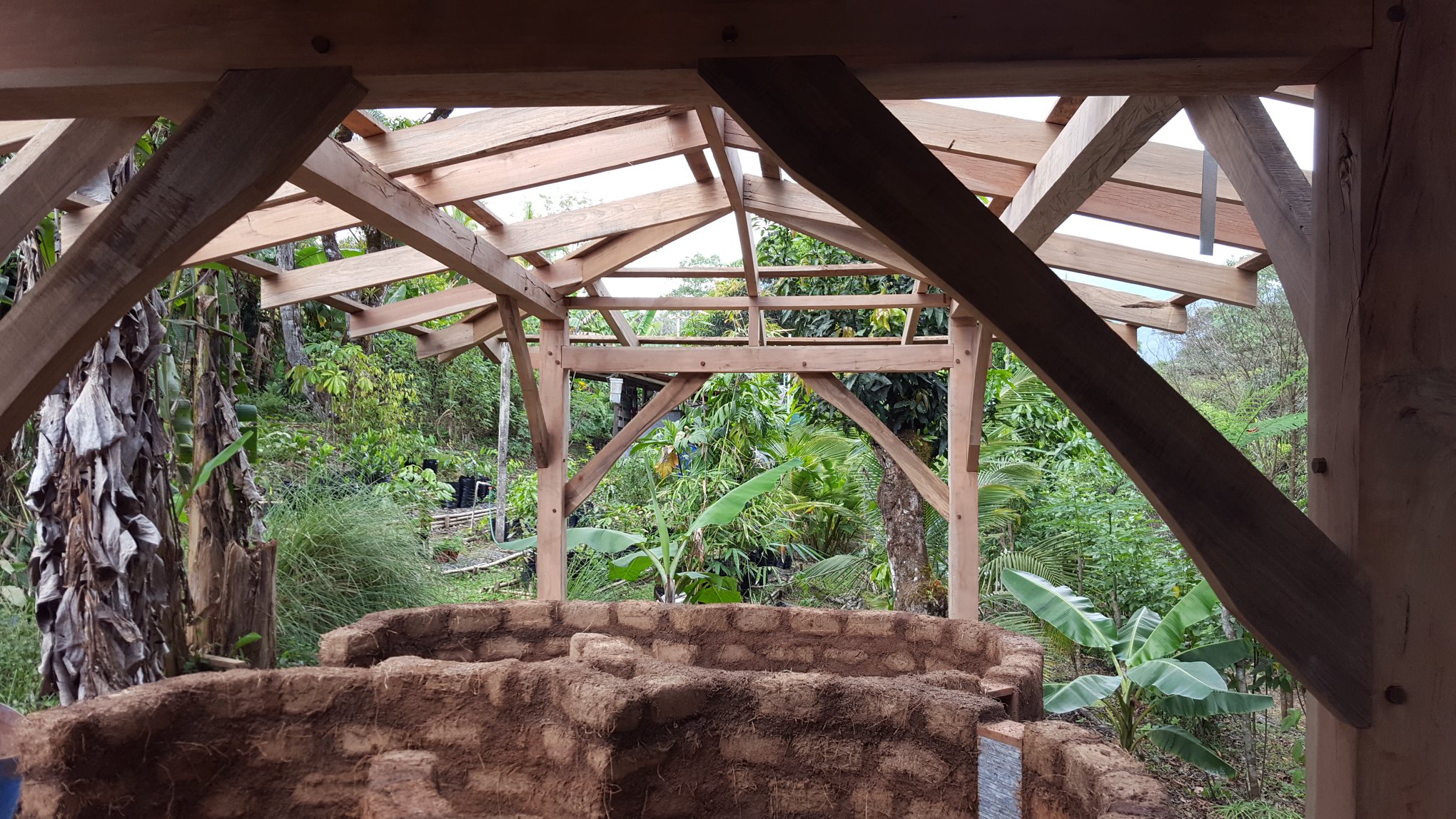 Natural Building Tour & Introduction - Cob Oven Finishes