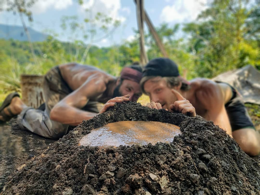 Natural Building Tour - Cob Oven Finishes