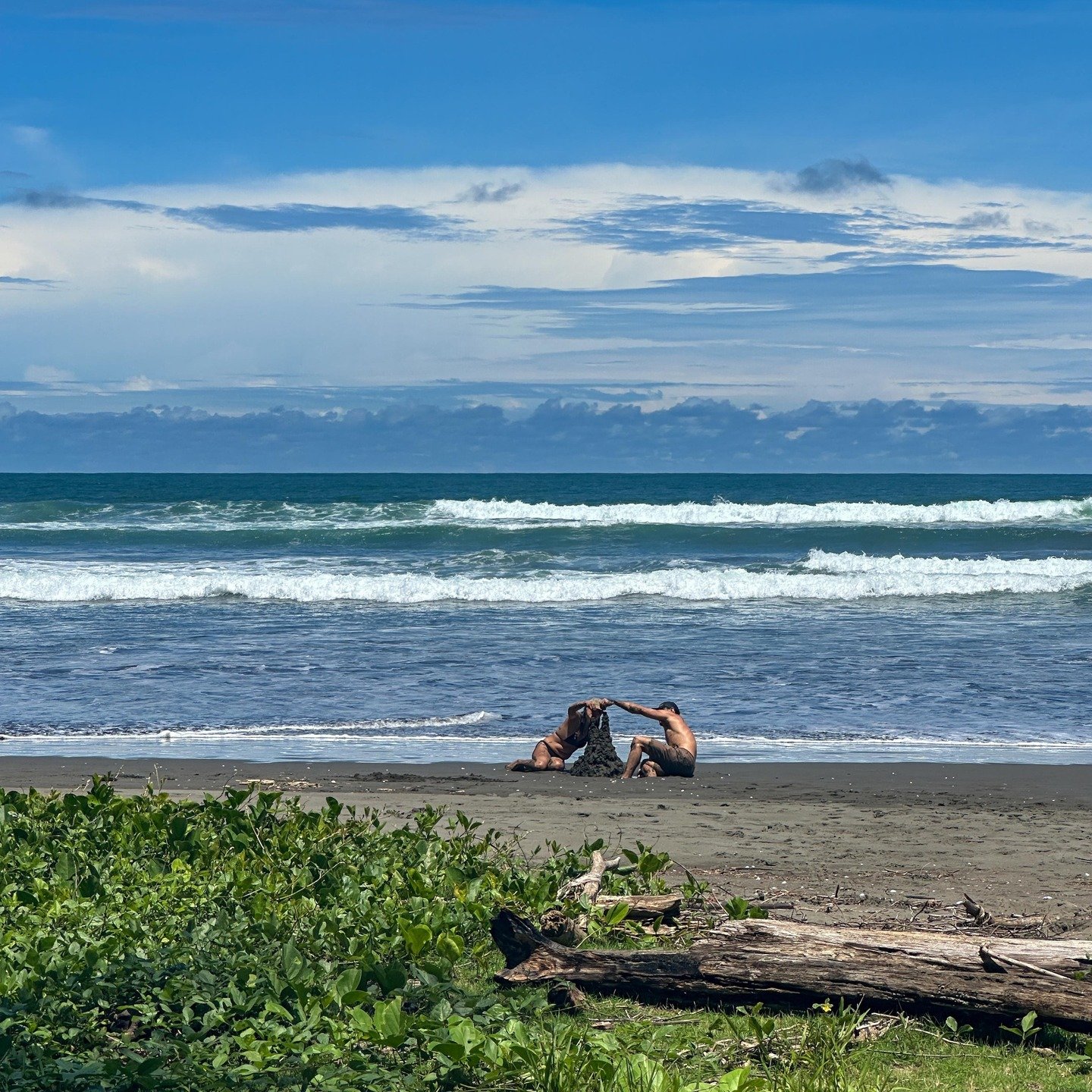 Once in a while, when everything aligns, you just have to take some time for fun and bonding, even if it falls on a Tuesday.

Earlier this week we closed our doors and loaded into a small bus owned by Brisas de Paz for a day of beach fun, sun, volley