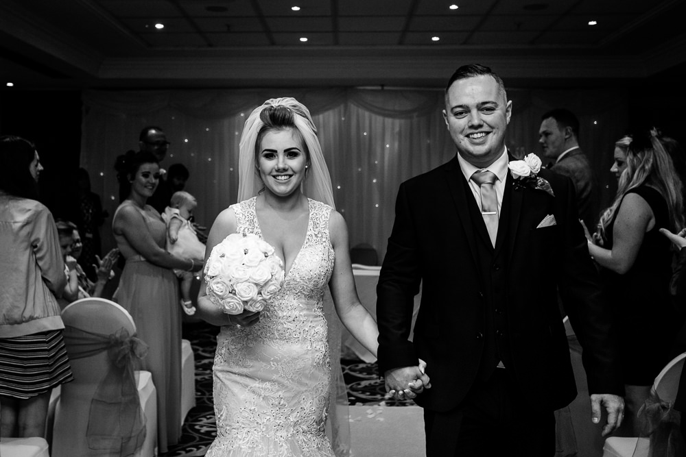 Cheryl-Rob-Marriot-Worsley-Wedding-Photographer-21.jpg