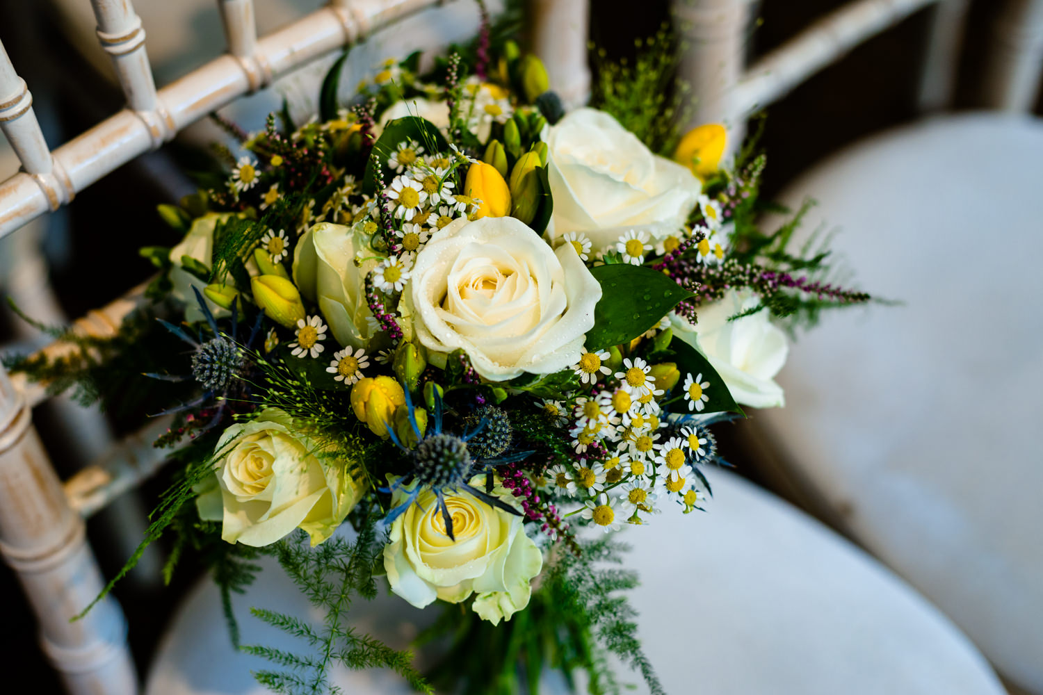 Wild flowers for relaxed wedding