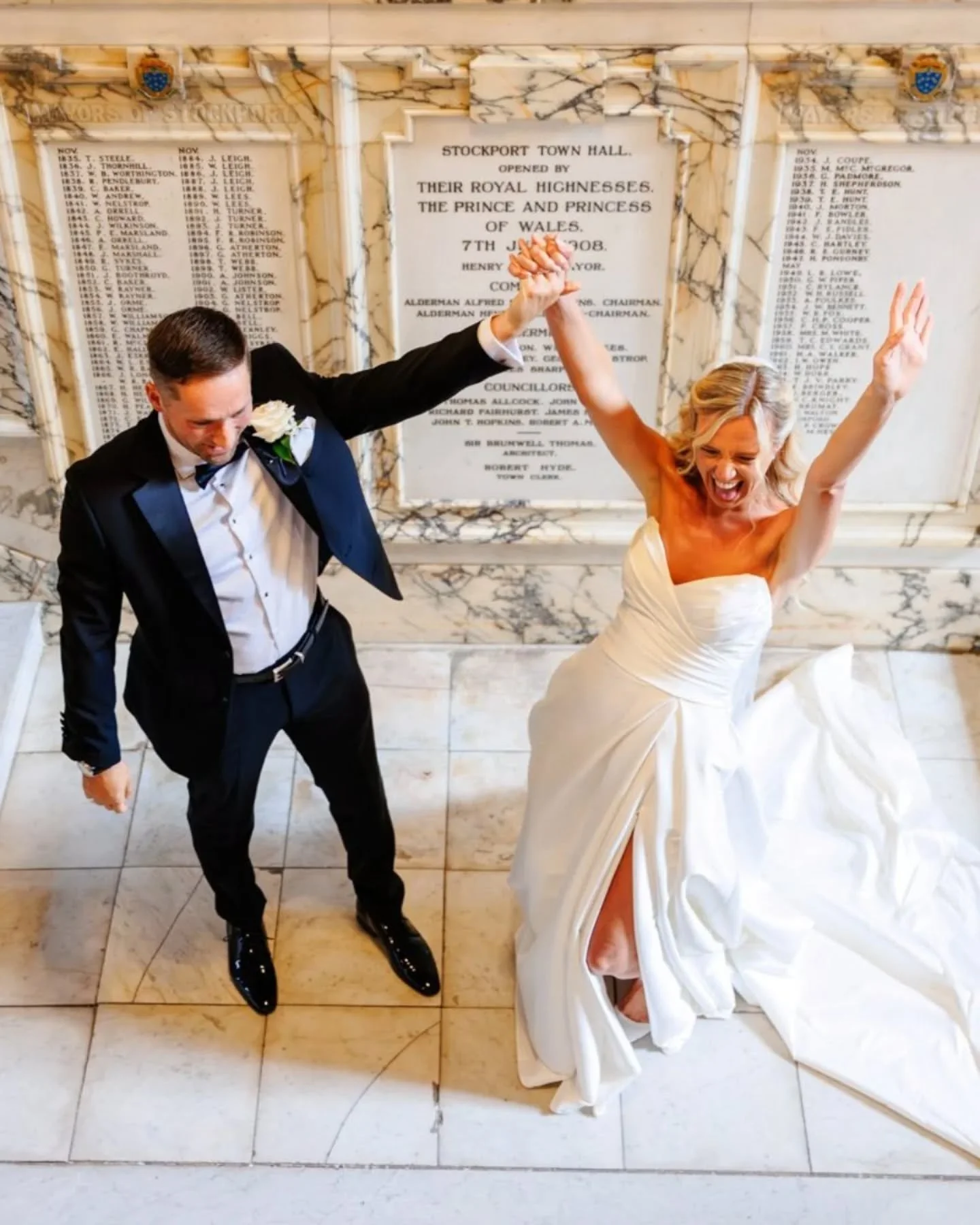 Preview!! ❤️ Lucy and Che ❤️ Stockport Town Hall ⁠
⁠
Wow, what a brilliant day we had capturing Lucy and Che's wedding day at Stockport Town Hall one week ago today!⁠
⁠
Planned in just a few months, their black and white-styled wedding was packed ful