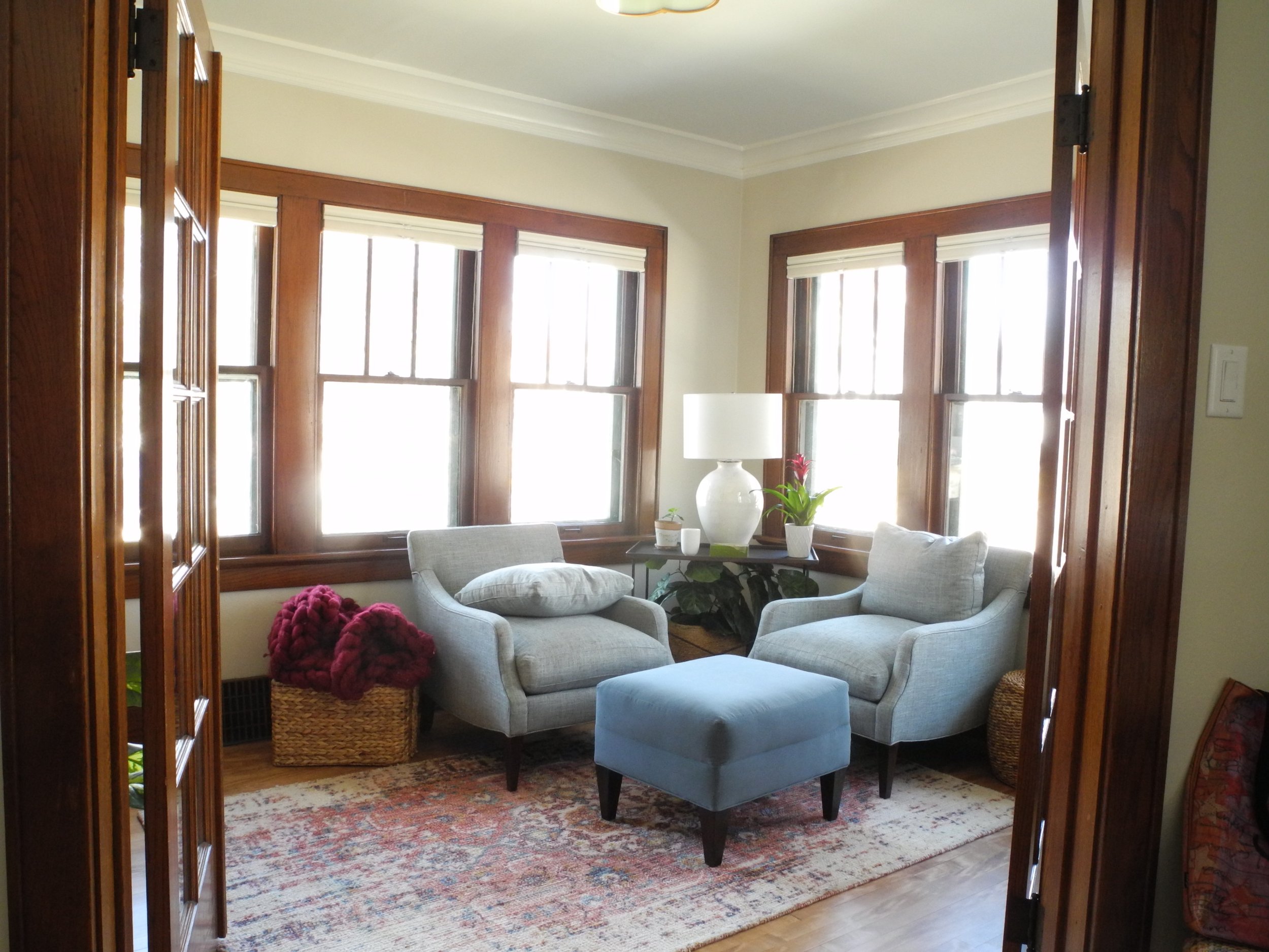 lifestyle interiors scouted by Wisconsin location scout and locatCommercial photography, film production, and advertising shoots across Milwaukee, Madison, Green Bay, and throughout Wisconsin.