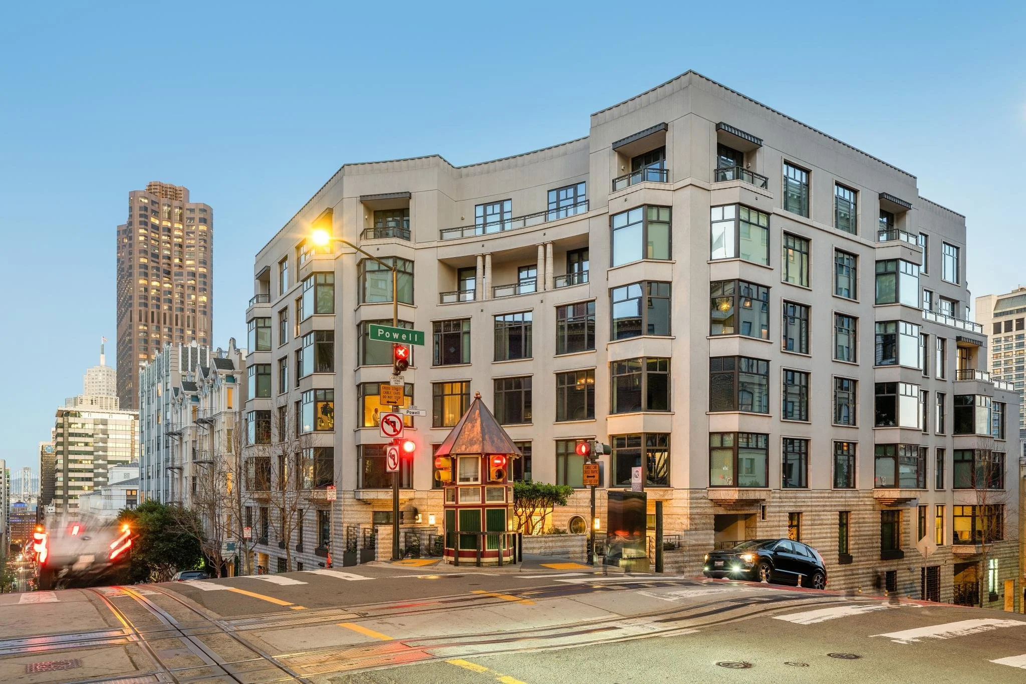 109-875-california-street-703.89000.pcom.002.web.jpg
