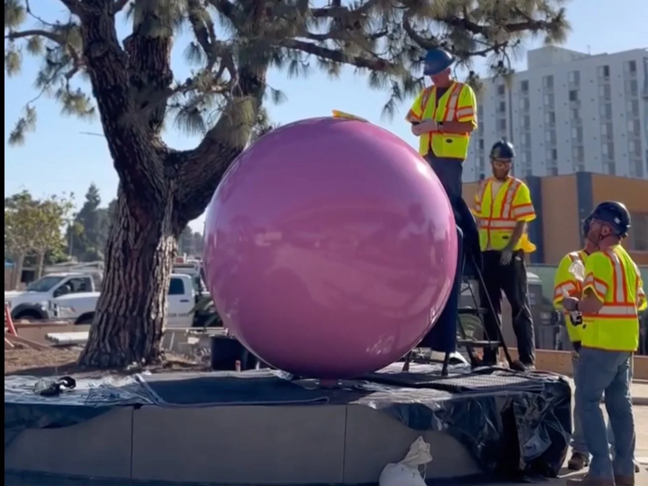   BRINGING CREATIVITY TO LIFE   Benchmark Arts provides concept development, specialty fabrication, and installation services to artists, cultural institutions, and entertainment companies. 