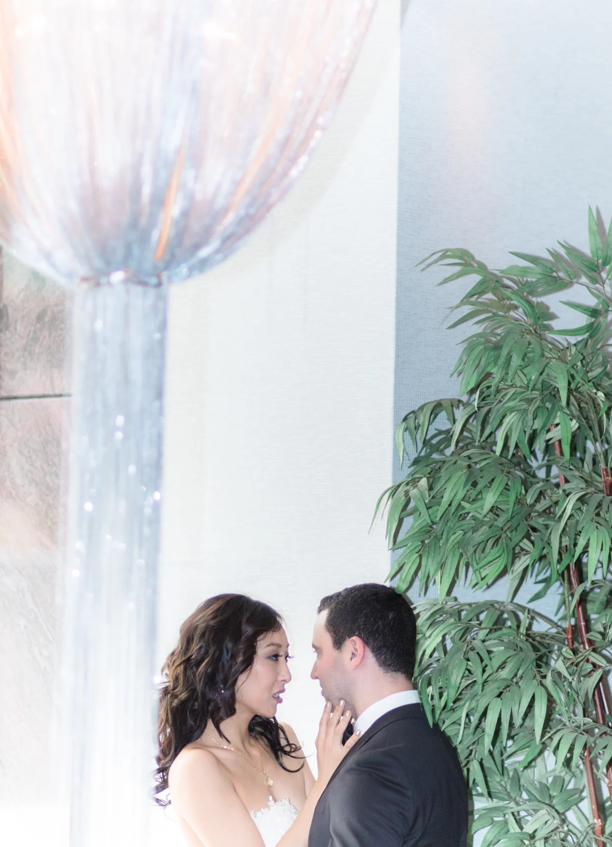 Glamorous Chicago Ivy Hotel Wedding by Bonphotage