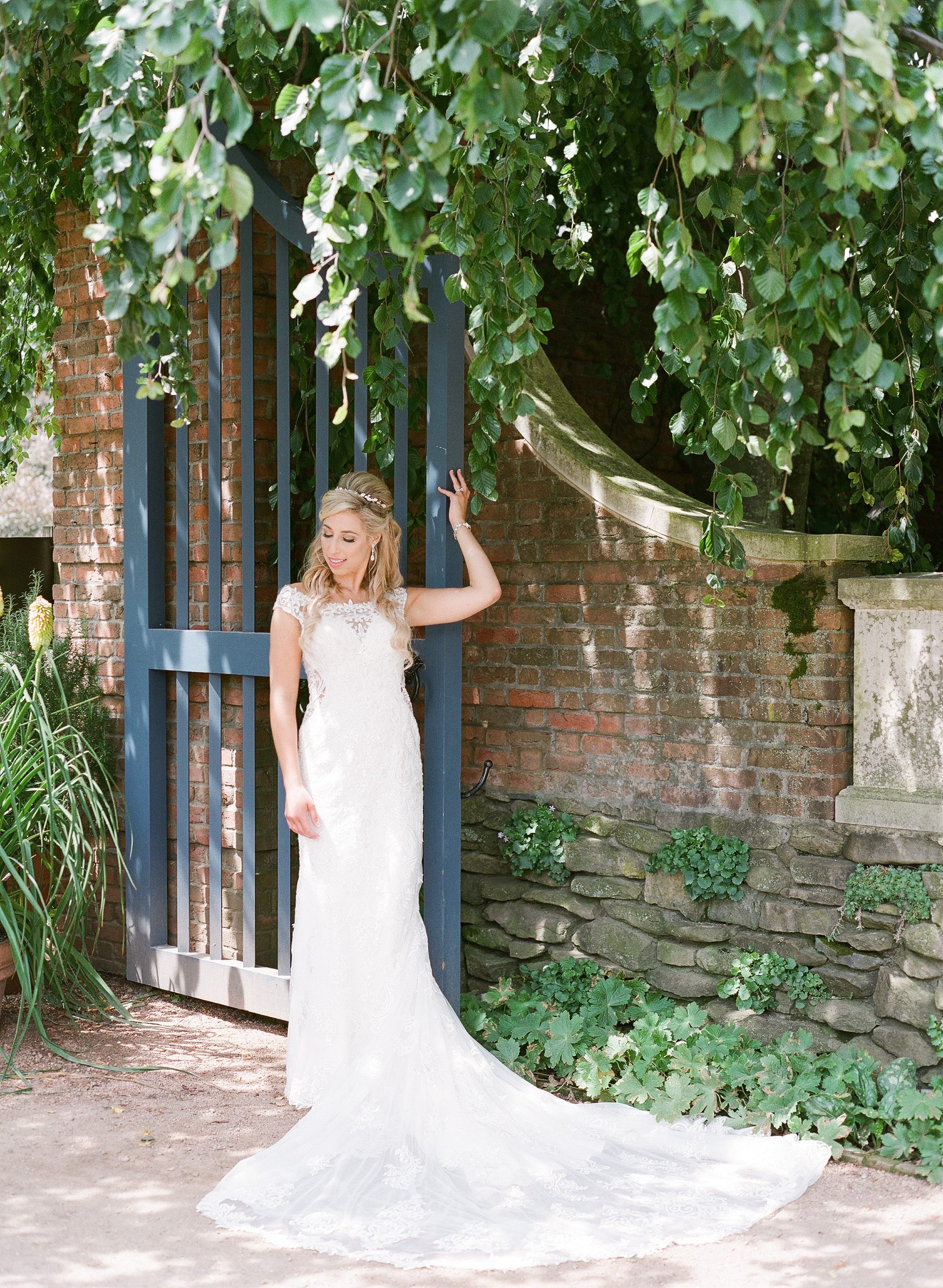 Bonphotage Chicago Fine Art Film Wedding Photography - Amanda &amp; Andrew - Chicago Botanic Garden &amp; Deer Path Inn