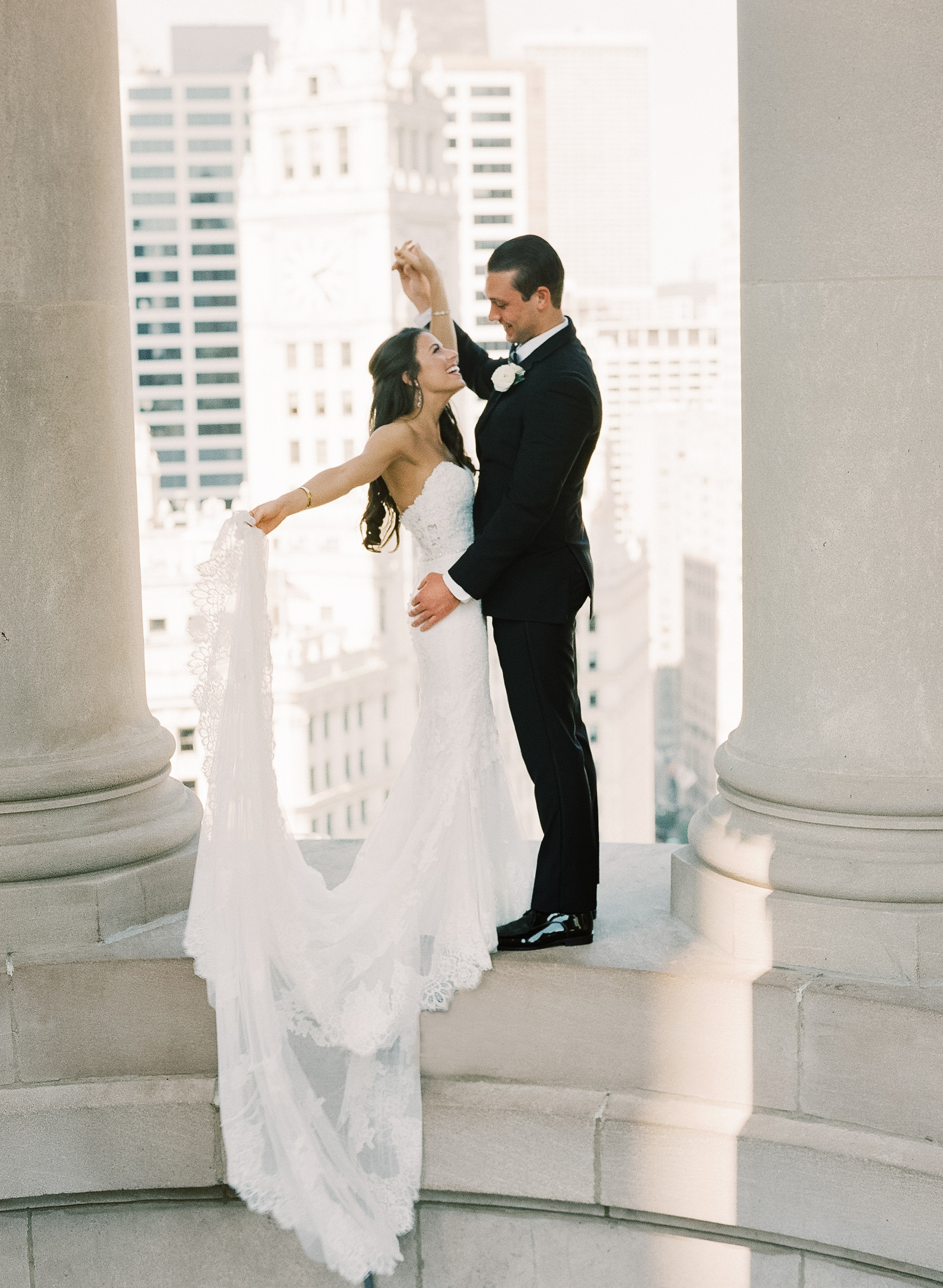 Bonphotage Chicago Fine Art Wedding Photography - London House - Kelsey &amp; Andrew 