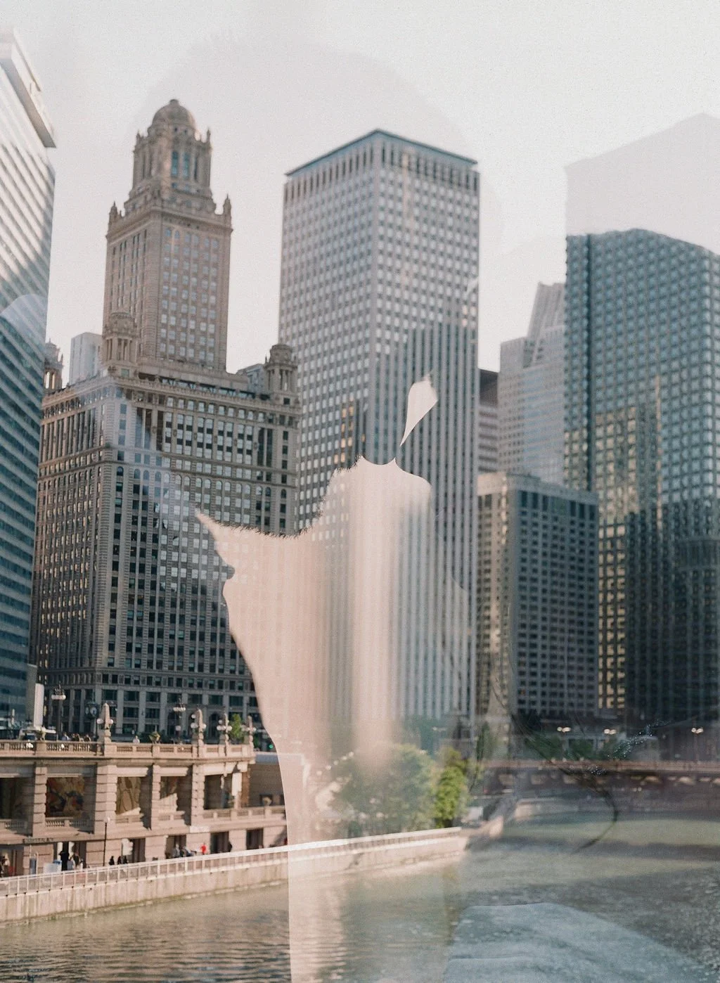 Bonphotage Chicago Engagement Photography - Wrigley Building and Chicago Riverwalk - Emily and Eric 