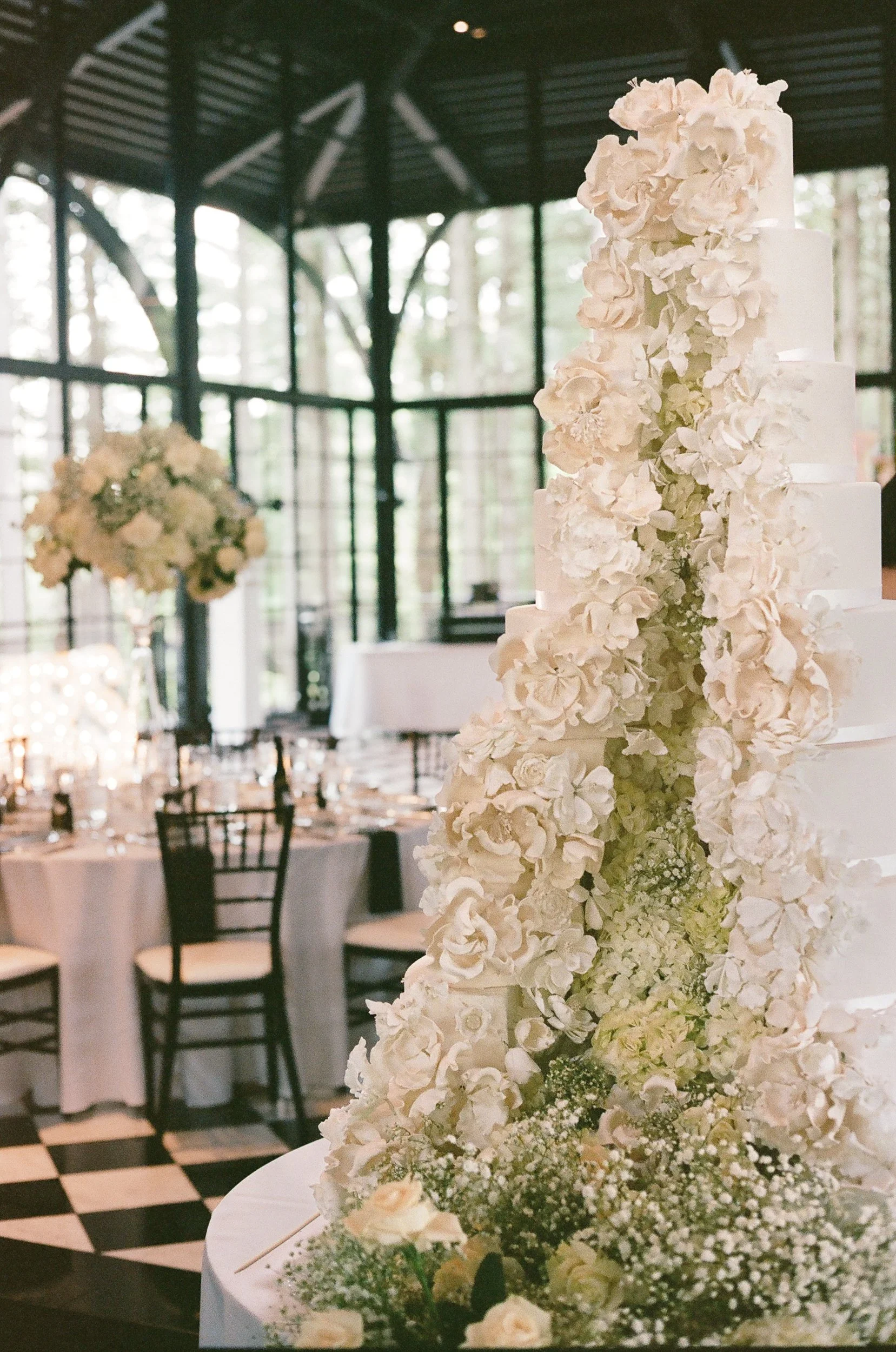 Bonphotage Michigan and Chicago Luxury Wedding Photography &amp; Videography - Shepherds Hollow Golf Club