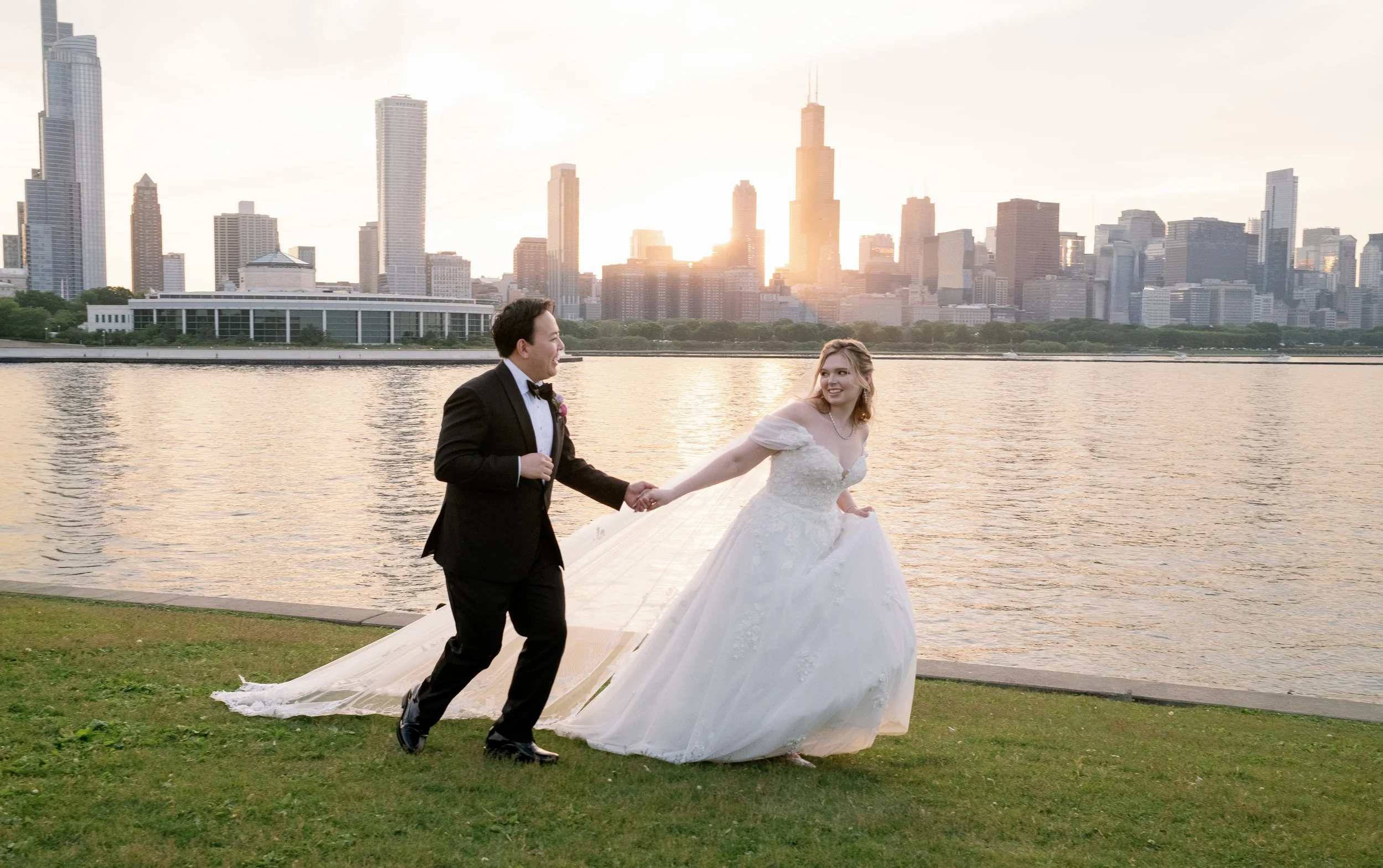 Bonphotage Chicago Wedding Documentary Film Photography -Chicago Adler Planetarium