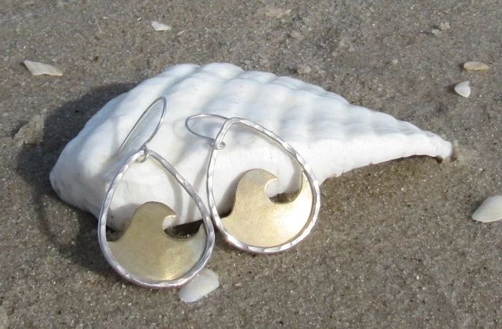 mixed metal dangle wave earrings