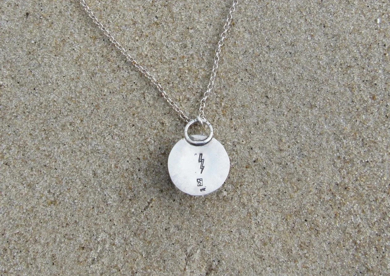 lightning sand necklace
