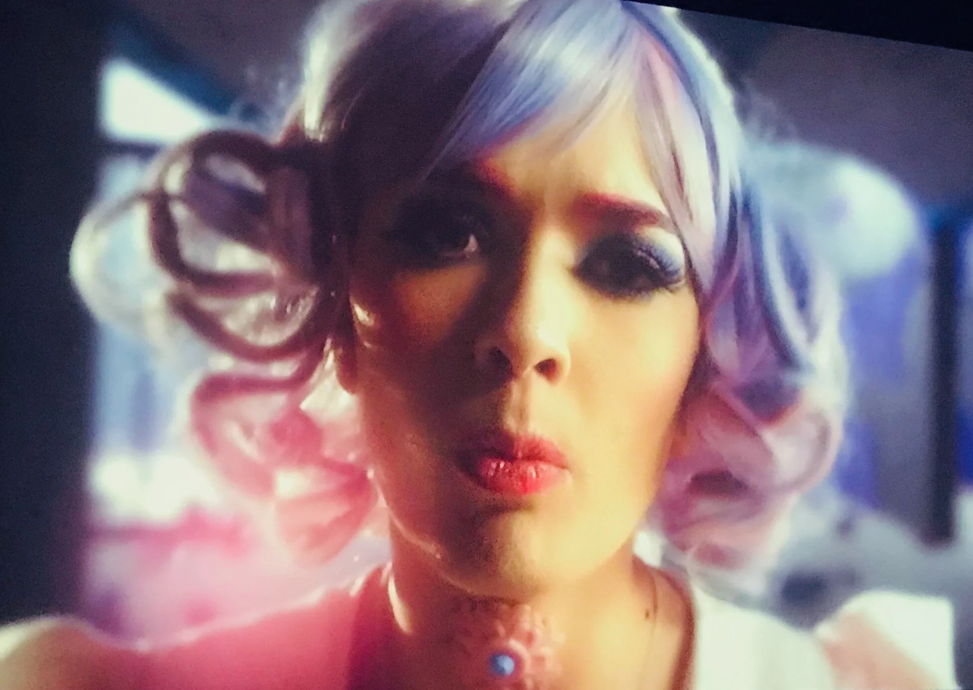 Ροζ εφιάλτες και μετα-αλήθεια 