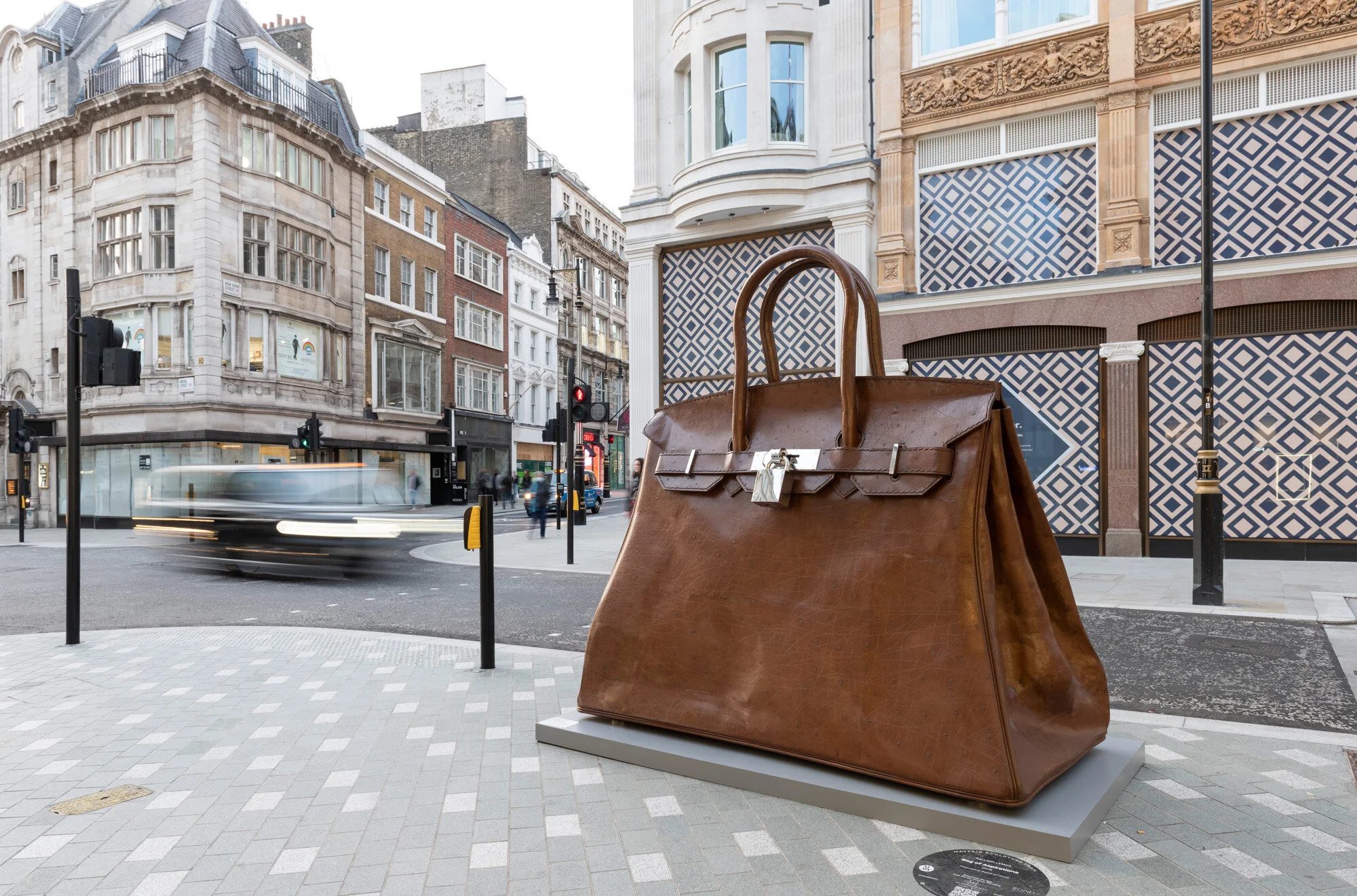 Her Trojan Bag 
