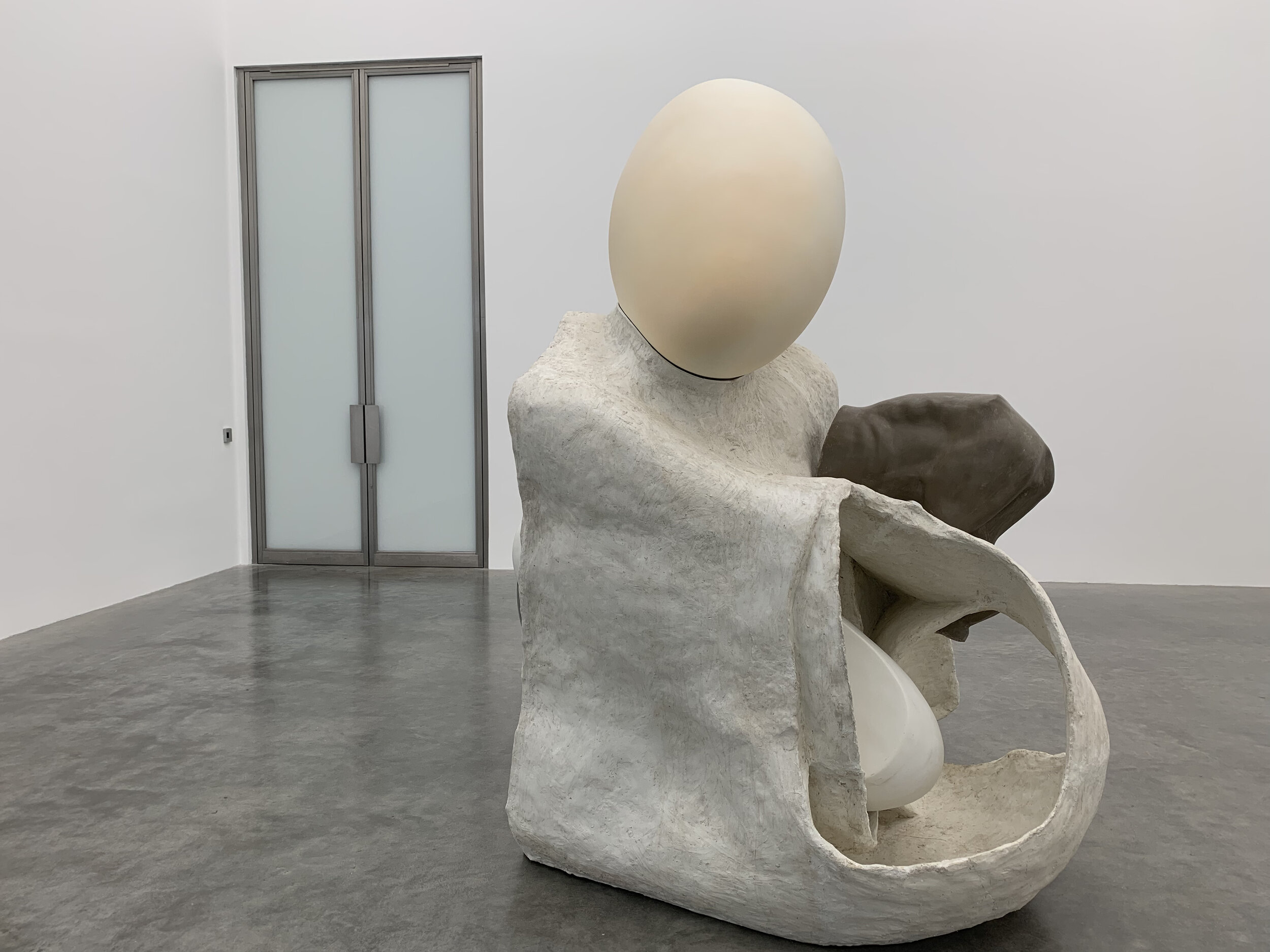 Nudity and the urban landscape - Liu Wei’ s art in White Cube
