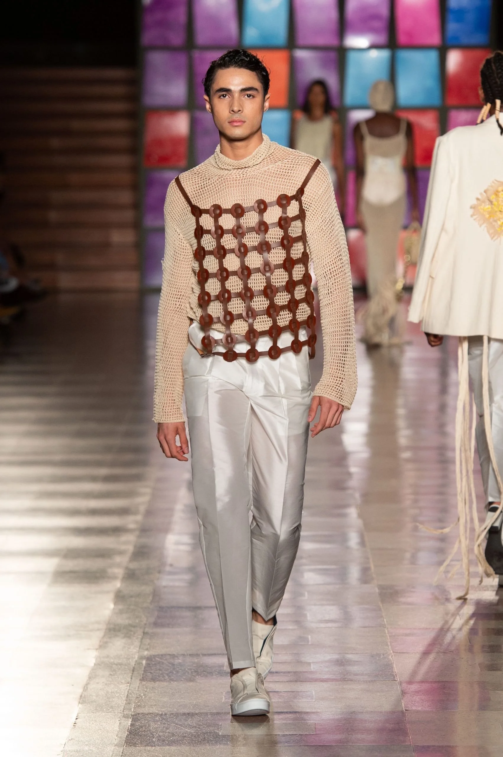 1005-1_MIGUEL_TORO.JPG
