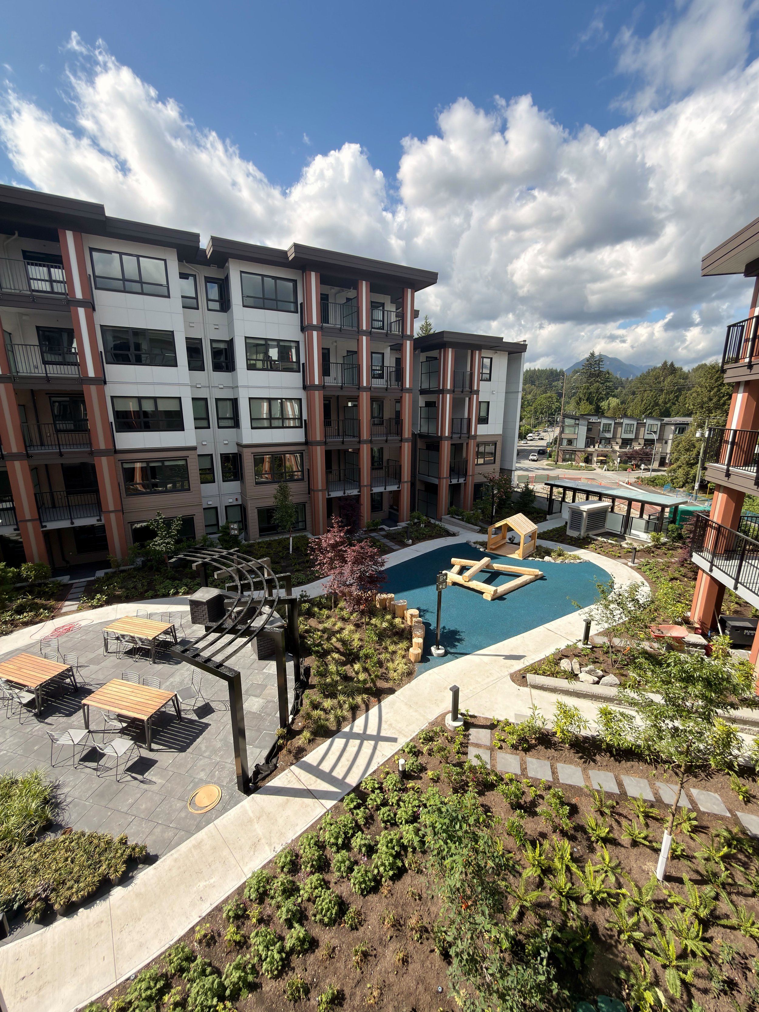 MAPLEWOOD PLAZA RESIDENTIAL BUILD