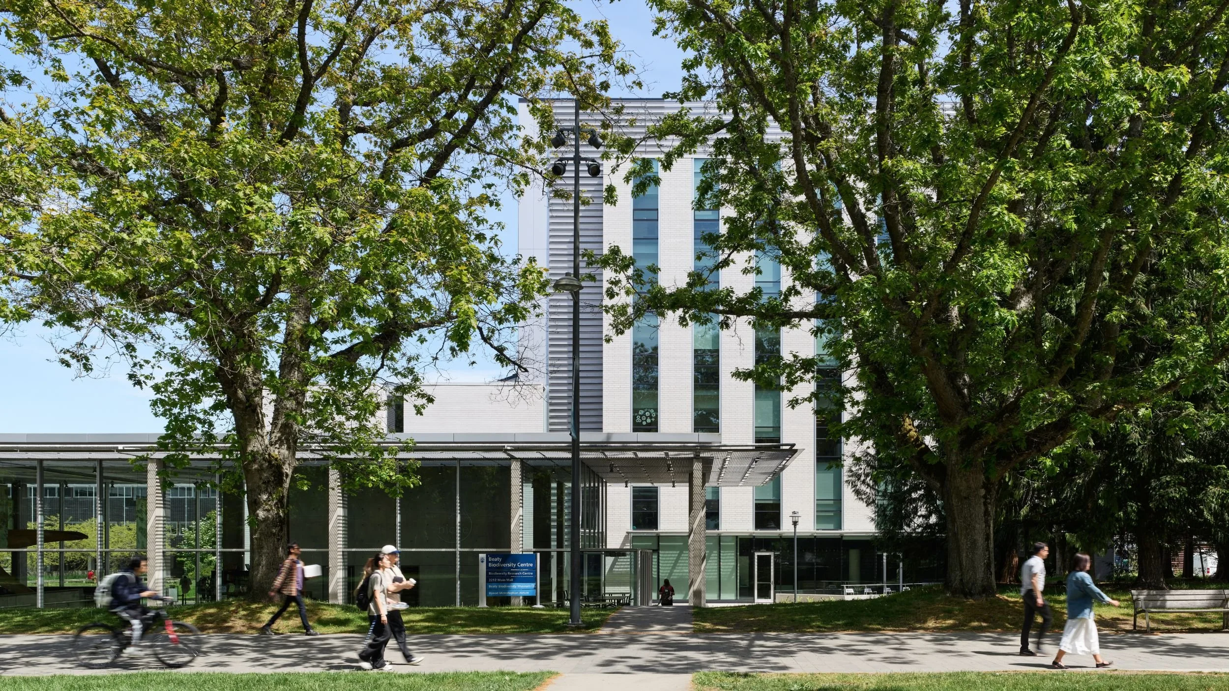 ETRO_Project_UBC Beaty_Web_2500x1406px_Copyright_Andrew-Latreille (4).jpg