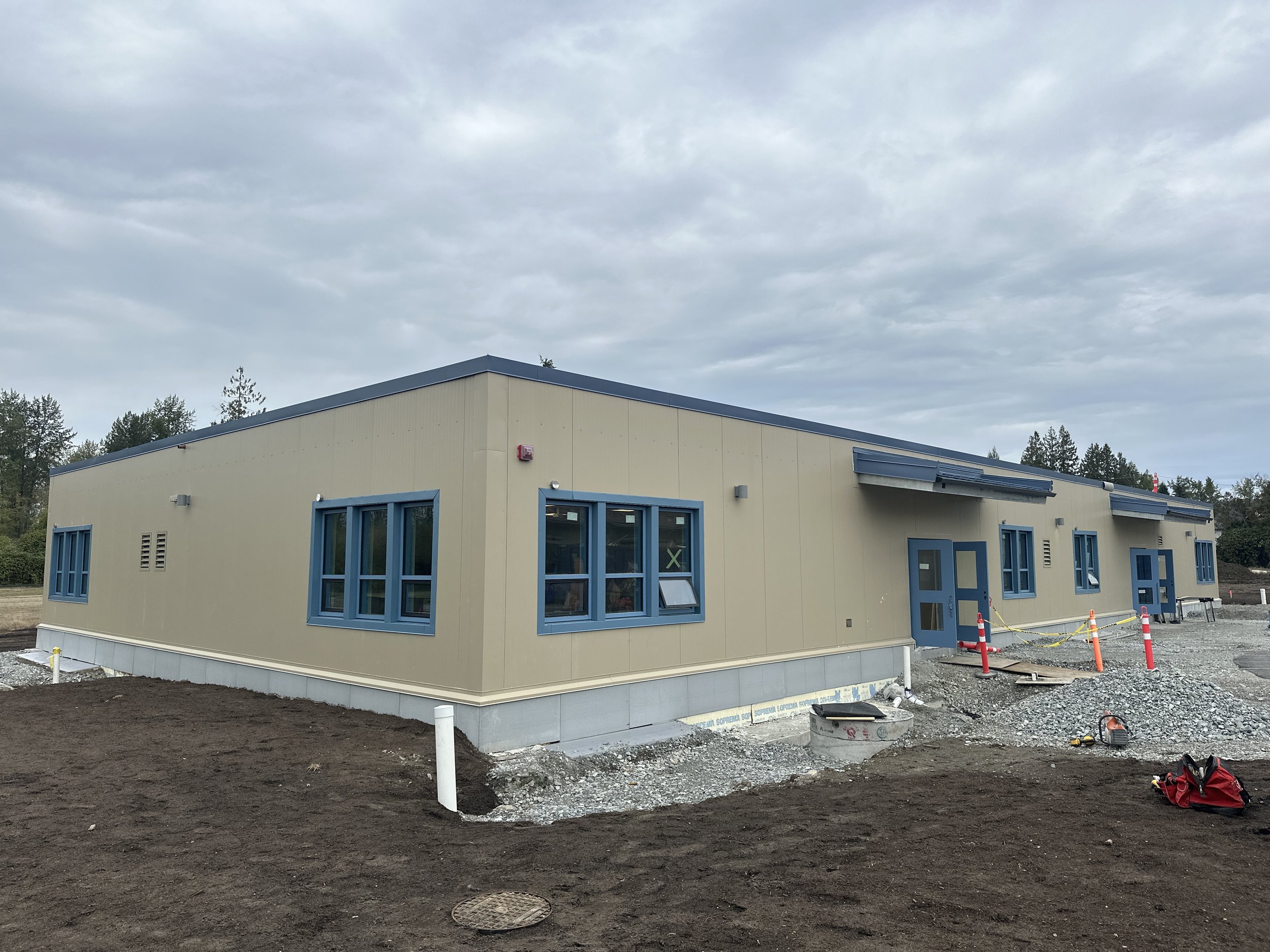 BLUE MOUNTAIN ELEMENTARY SCHOOL PREFAB ADDITION